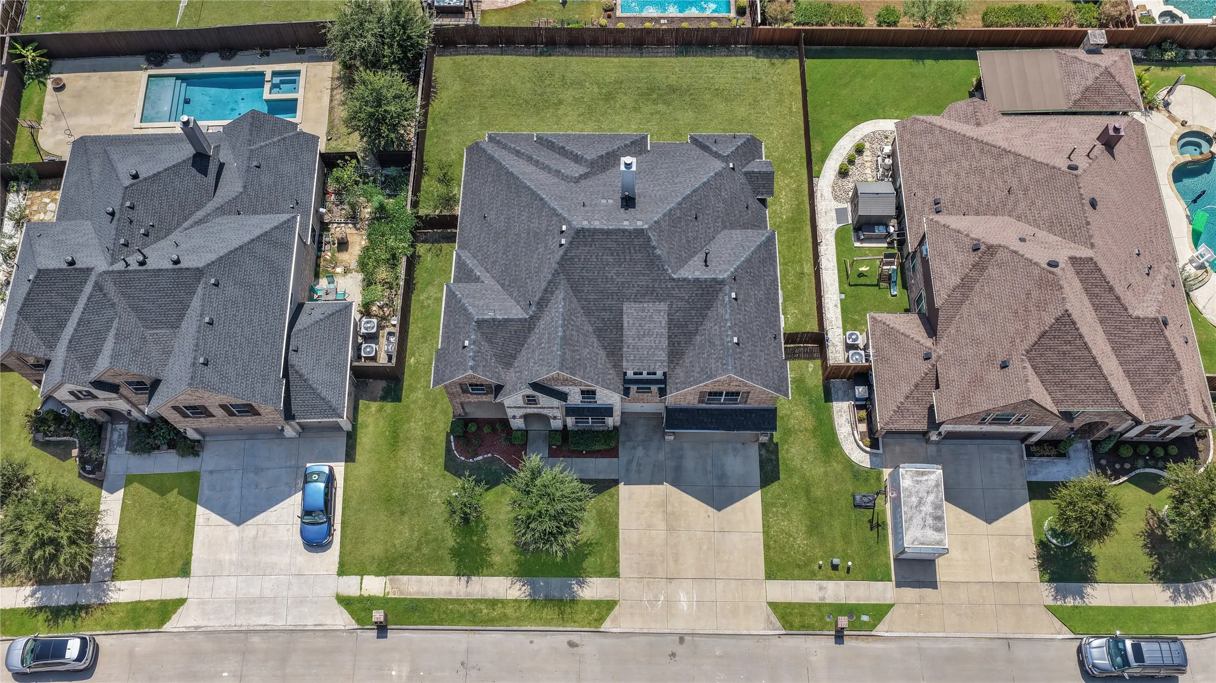 Single Family Residence For Sale in Denton County , 2224 Hideaway Pointe Drive, Little Elm, Texas 75068, 5 Bedroom, 5 Bathroom, 3 Garage spaces, 3,882 Sqft, built in 2012, mls#21408964, Real Estate Agent in Little Elm, Homes For Sale in Denton county, Homes For Sale in Little Elm, Realtor in Little Elm Texas, Real Estate Brokerage Independent Realty Texas, Luminita Cordes Realtor