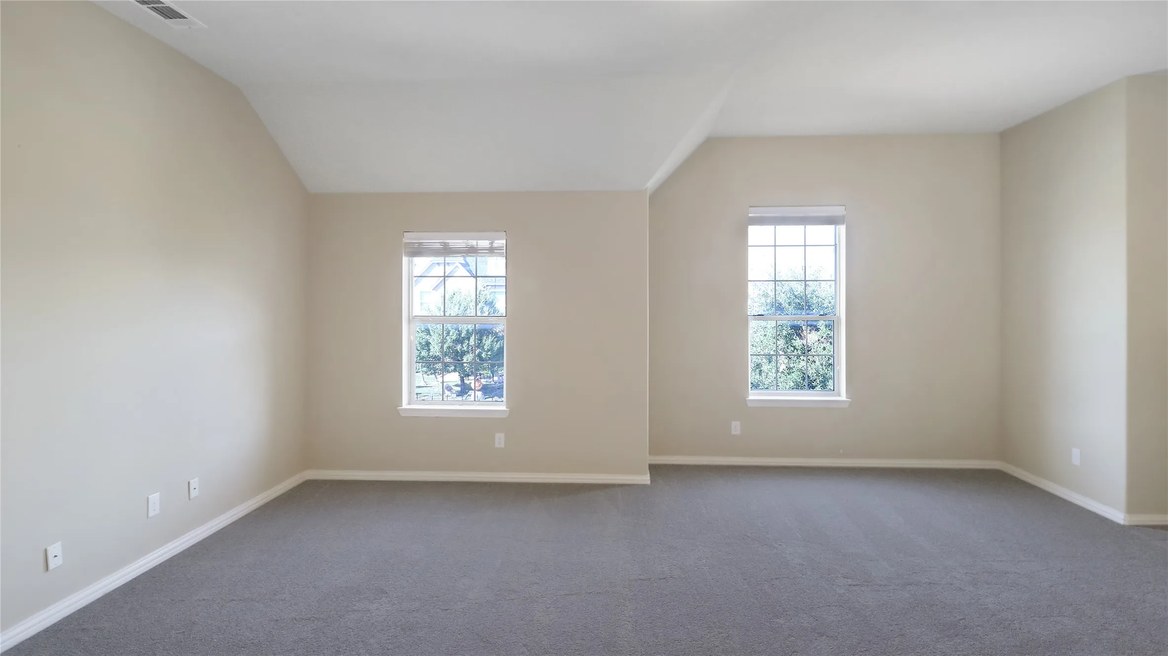 Single Family Residence For Sale in Denton County , 2224 Hideaway Pointe Drive, Little Elm, Texas 75068, 5 Bedroom, 5 Bathroom, 3 Garage spaces, 3,882 Sqft, built in 2012, mls#21408964, Real Estate Agent in Little Elm, Homes For Sale in Denton county, Homes For Sale in Little Elm, Realtor in Little Elm Texas, Real Estate Brokerage Independent Realty Texas, Luminita Cordes Realtor