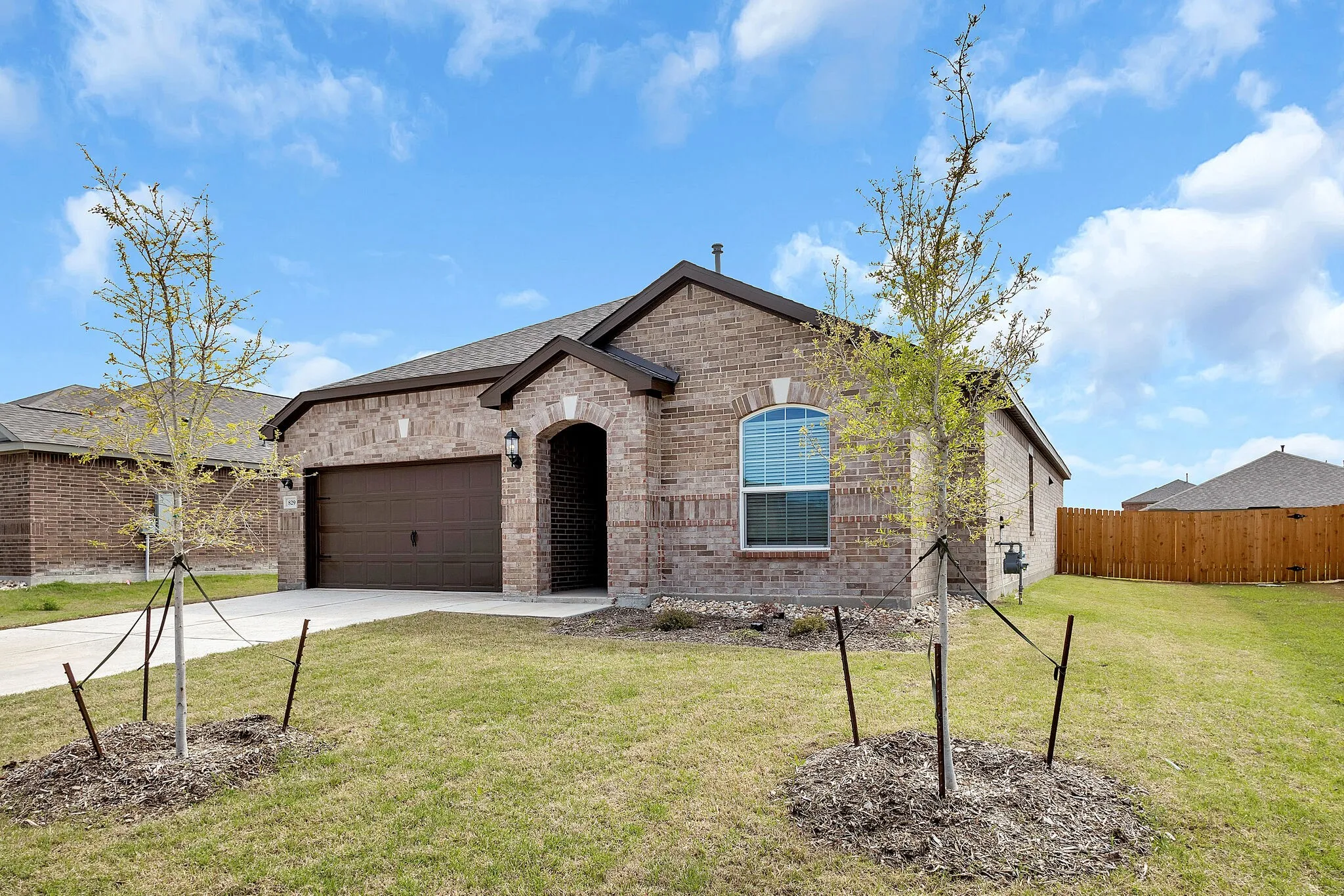 Single Family Residence For Sale in Collin County , 829 Calhoun Drive, Anna, Texas 75409, 4 Bedroom, 2 Bathroom, 2 Garage spaces, 2,025 Sqft, built in 2023, mls#21408954, Real Estate Agent in Anna, Homes For Sale in Collin county, Homes For Sale in Anna, Realtor in Anna Texas, Real Estate Brokerage Independent Realty Texas, Luminita Cordes Realtor