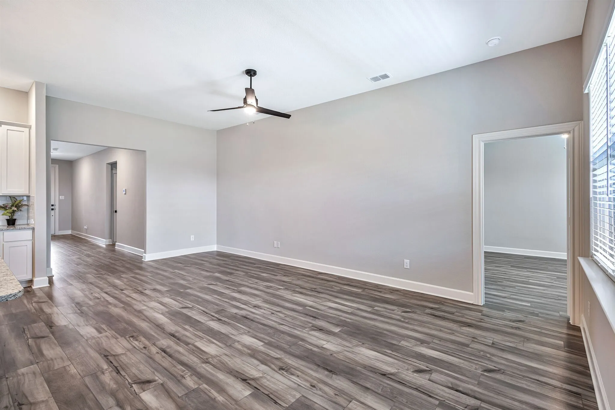 Single Family Residence For Sale in Collin County , 829 Calhoun Drive, Anna, Texas 75409, 4 Bedroom, 2 Bathroom, 2 Garage spaces, 2,025 Sqft, built in 2023, mls#21408954, Real Estate Agent in Anna, Homes For Sale in Collin county, Homes For Sale in Anna, Realtor in Anna Texas, Real Estate Brokerage Independent Realty Texas, Luminita Cordes Realtor