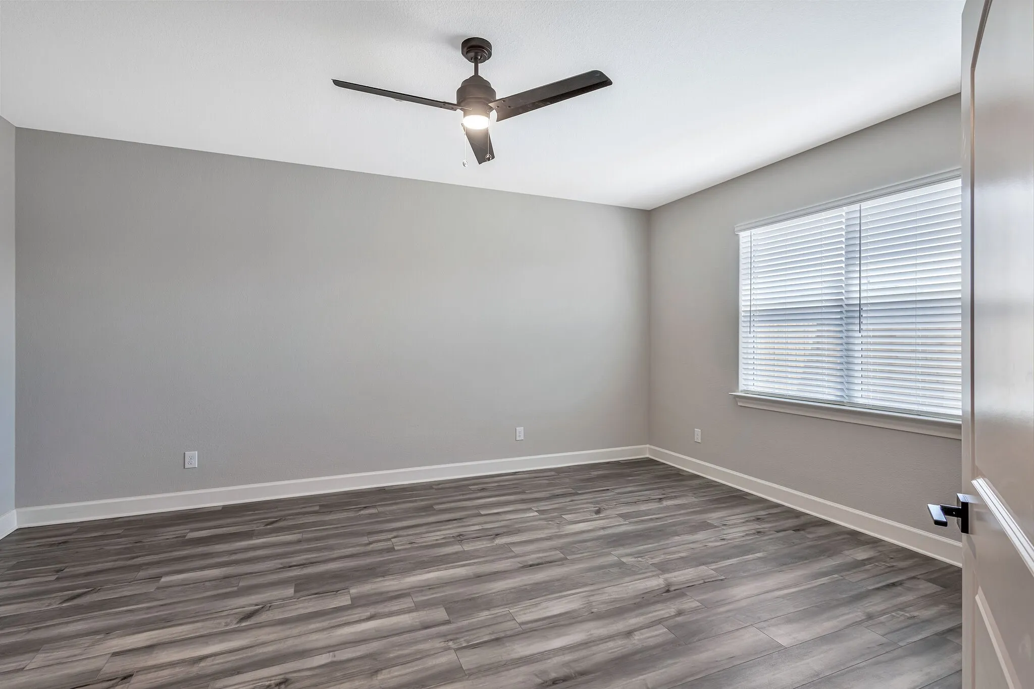 Single Family Residence For Sale in Collin County , 829 Calhoun Drive, Anna, Texas 75409, 4 Bedroom, 2 Bathroom, 2 Garage spaces, 2,025 Sqft, built in 2023, mls#21408954, Real Estate Agent in Anna, Homes For Sale in Collin county, Homes For Sale in Anna, Realtor in Anna Texas, Real Estate Brokerage Independent Realty Texas, Luminita Cordes Realtor