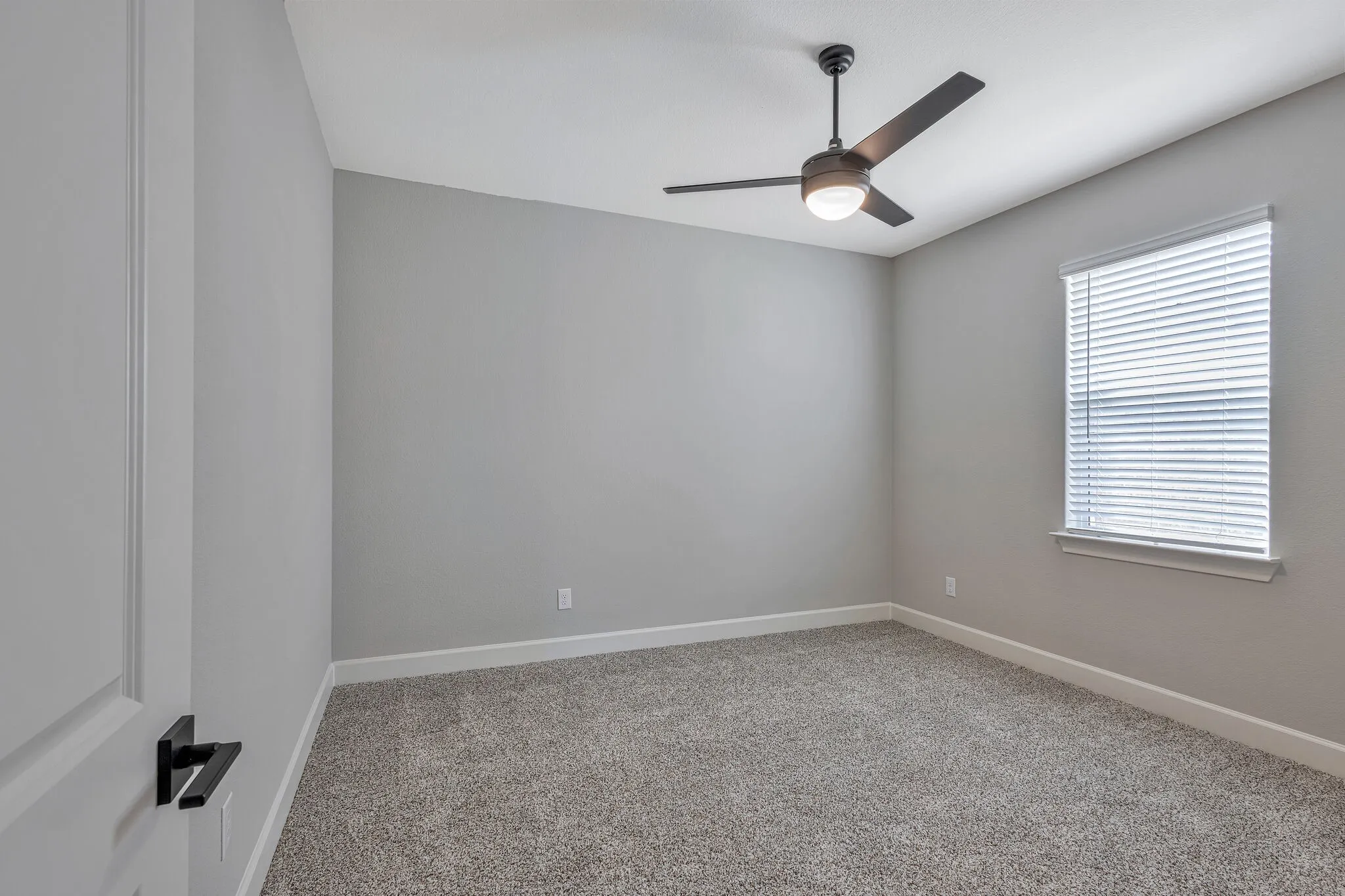 Single Family Residence For Sale in Collin County , 829 Calhoun Drive, Anna, Texas 75409, 4 Bedroom, 2 Bathroom, 2 Garage spaces, 2,025 Sqft, built in 2023, mls#21408954, Real Estate Agent in Anna, Homes For Sale in Collin county, Homes For Sale in Anna, Realtor in Anna Texas, Real Estate Brokerage Independent Realty Texas, Luminita Cordes Realtor