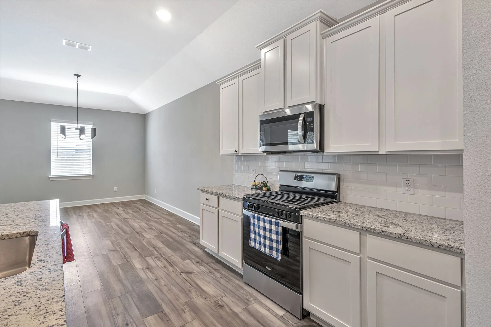 Single Family Residence For Sale in Collin County , 829 Calhoun Drive, Anna, Texas 75409, 4 Bedroom, 2 Bathroom, 2 Garage spaces, 2,025 Sqft, built in 2023, mls#21408954, Real Estate Agent in Anna, Homes For Sale in Collin county, Homes For Sale in Anna, Realtor in Anna Texas, Real Estate Brokerage Independent Realty Texas, Luminita Cordes Realtor