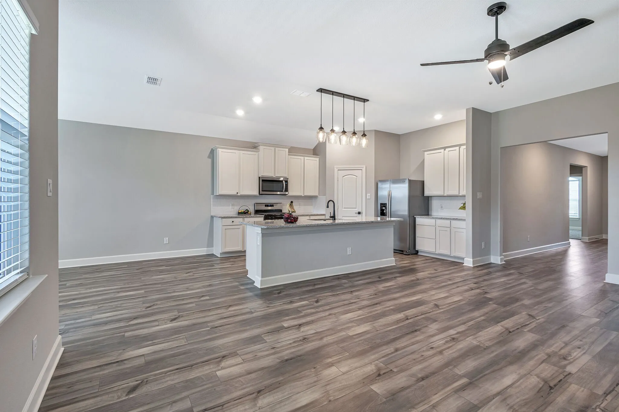 Single Family Residence For Sale in Collin County , 829 Calhoun Drive, Anna, Texas 75409, 4 Bedroom, 2 Bathroom, 2 Garage spaces, 2,025 Sqft, built in 2023, mls#21408954, Real Estate Agent in Anna, Homes For Sale in Collin county, Homes For Sale in Anna, Realtor in Anna Texas, Real Estate Brokerage Independent Realty Texas, Luminita Cordes Realtor