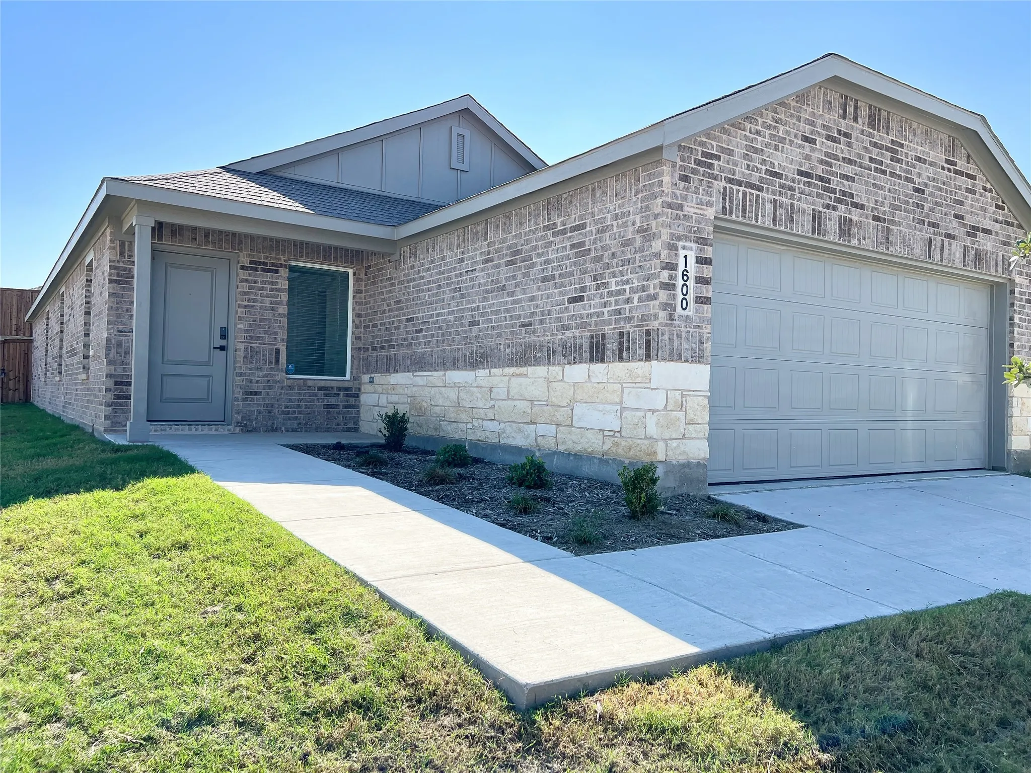 Single Family Residence For Rent in Grayson County , 1600 Baron Lane, Howe, Texas 75459, 4 Bedroom, 2 Bathroom, 2 Garage spaces, 1,630 Sqft, built in 2026, mls#21408923, Real Estate Agent in Howe, Homes For Rent in Grayson county, Homes For Rent in Howe, Realtor in Howe Texas, Real Estate Brokerage Independent Realty Texas, Luminita Cordes Realtor