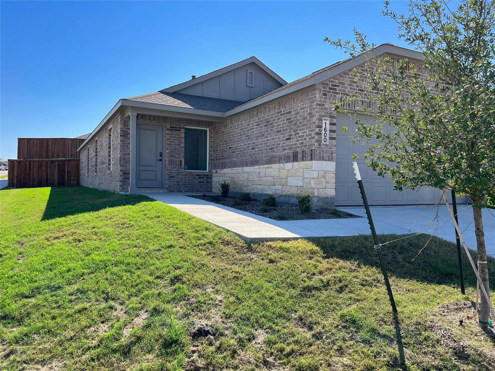 Single Family Residence For Rent in Grayson County , 1600 Baron Lane, Howe, Texas 75459, 4 Bedroom, 2 Bathroom, 2 Garage spaces, 1,630 Sqft, built in 2026, mls#21408923, Real Estate Agent in Howe, Homes For Rent in Grayson county, Homes For Rent in Howe, Realtor in Howe Texas, Real Estate Brokerage Independent Realty Texas, Luminita Cordes Realtor