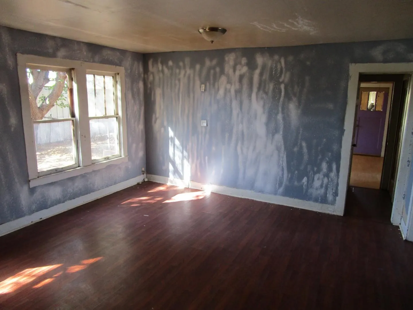 Single Family Residence For Sale in Haskell County , 208 N Avenue E, Haskell, Texas 79521, 3 Bedroom, 3 Bathroom, Garage spaces, 2,063 Sqft, built in 1920, mls#21408969, Real Estate Agent in Haskell, Homes For Sale in Haskell county, Homes For Sale in Haskell, Realtor in Haskell Texas, Real Estate Brokerage Independent Realty Texas, Luminita Cordes Realtor