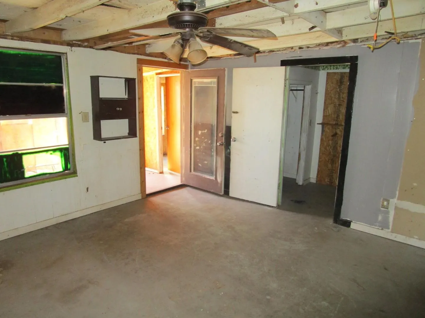 Single Family Residence For Sale in Haskell County , 208 N Avenue E, Haskell, Texas 79521, 3 Bedroom, 3 Bathroom, Garage spaces, 2,063 Sqft, built in 1920, mls#21408969, Real Estate Agent in Haskell, Homes For Sale in Haskell county, Homes For Sale in Haskell, Realtor in Haskell Texas, Real Estate Brokerage Independent Realty Texas, Luminita Cordes Realtor