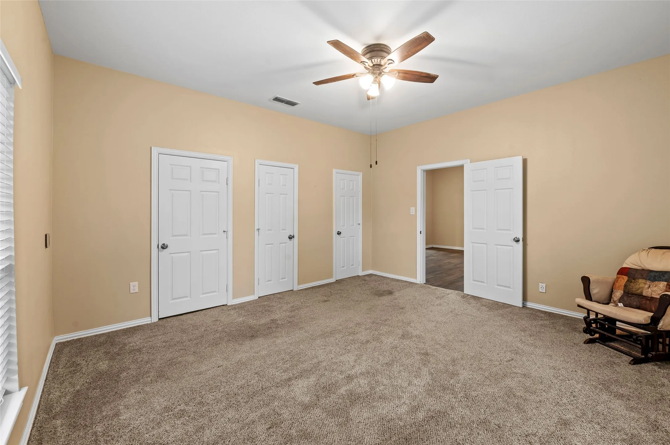 Single Family Residence For Rent in Wood County , 401 Central, Quitman, Texas 75783, 2 Bedroom, 1 Bathroom, Garage spaces, 1,398 Sqft, built in 0, mls#21408972, Real Estate Agent in Quitman, Homes For Rent in Wood county, Homes For Rent in Quitman, Realtor in Quitman Texas, Real Estate Brokerage Independent Realty Texas, Luminita Cordes Realtor