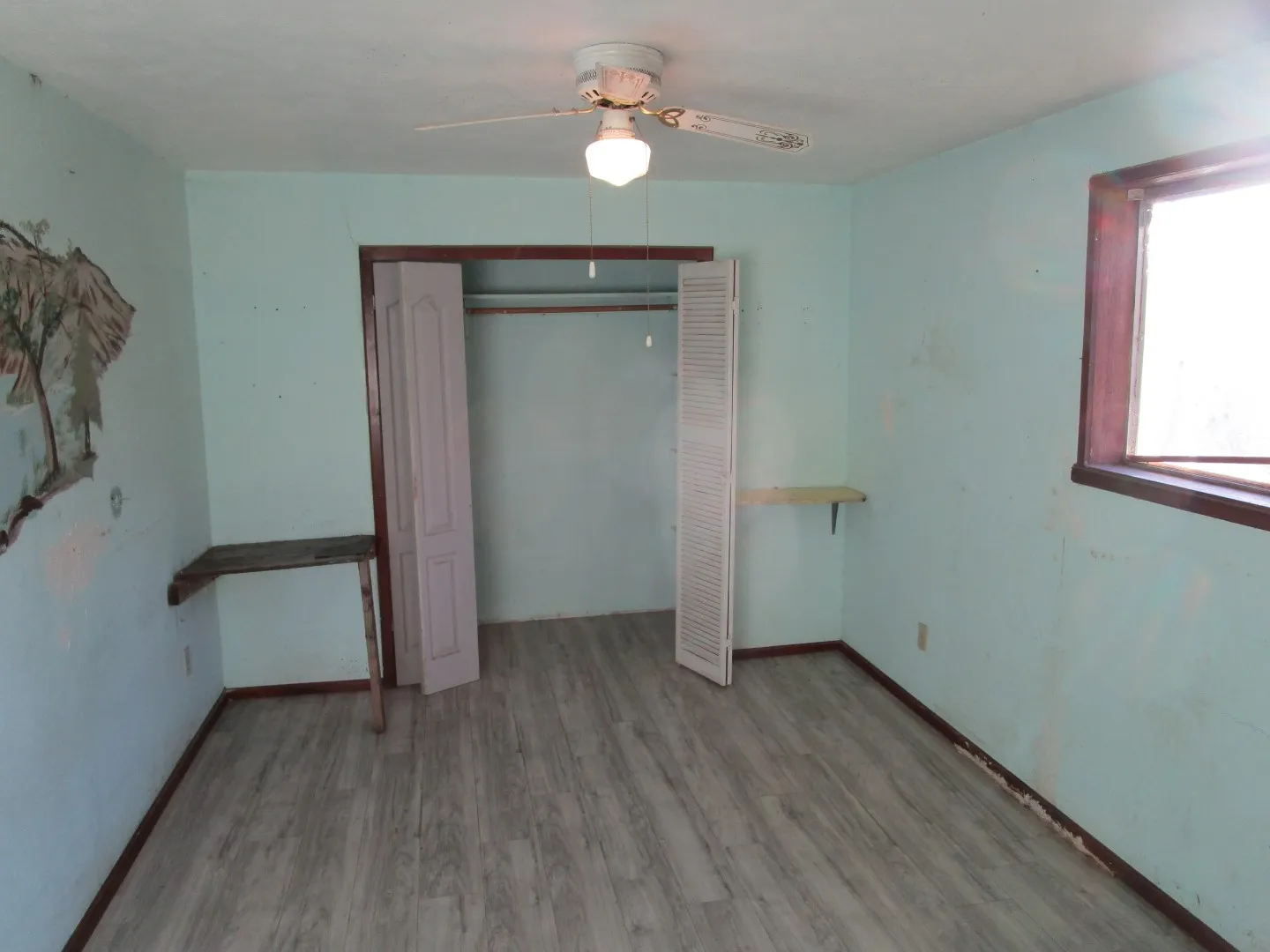 Single Family Residence For Sale in Foard County , 120 N 6th Street, Crowell, Texas 79227, 3 Bedroom, 2 Bathroom, 1 Garage spaces, 1,264 Sqft, built in 1940, mls#21408973, Real Estate Agent in Crowell, Homes For Sale in Foard county, Homes For Sale in Crowell, Realtor in Crowell Texas, Real Estate Brokerage Independent Realty Texas, Luminita Cordes Realtor