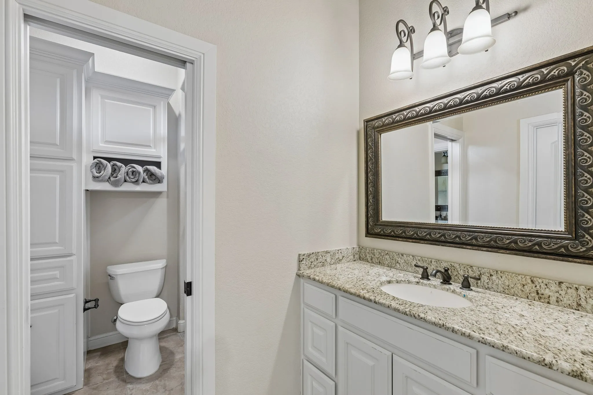 Single Family Residence For Sale in Parker County , 104 Blanca Meadows Court, Cresson, Texas 76035, 6 Bedroom, 5 Bathroom, 4 Garage spaces, 6,266 Sqft, built in 2007, mls#21407336, Real Estate Agent in Cresson, Homes For Sale in Parker county, Homes For Sale in Cresson, Realtor in Cresson Texas, Real Estate Brokerage Independent Realty Texas, Luminita Cordes Realtor