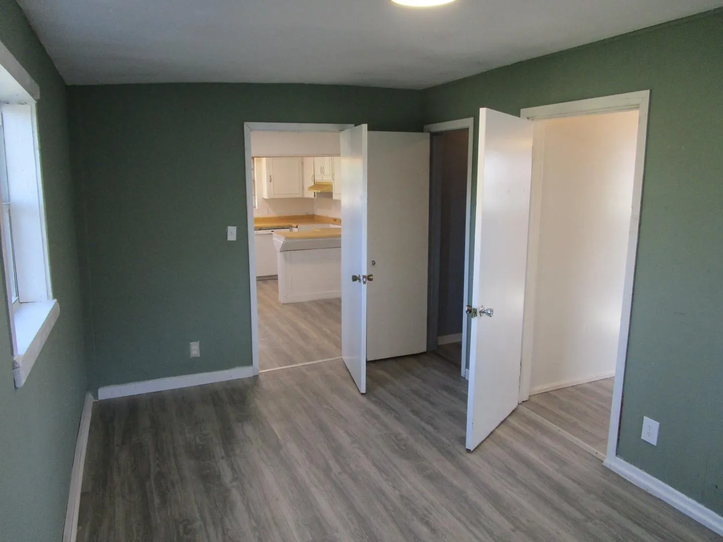 Single Family Residence For Sale in Haskell County , 1205 N Avenue F, Haskell, Texas 79521, 2 Bedroom, 1 Bathroom, Garage spaces, 824 Sqft, built in 1925, mls#21408976, Real Estate Agent in Haskell, Homes For Sale in Haskell county, Homes For Sale in Haskell, Realtor in Haskell Texas, Real Estate Brokerage Independent Realty Texas, Luminita Cordes Realtor