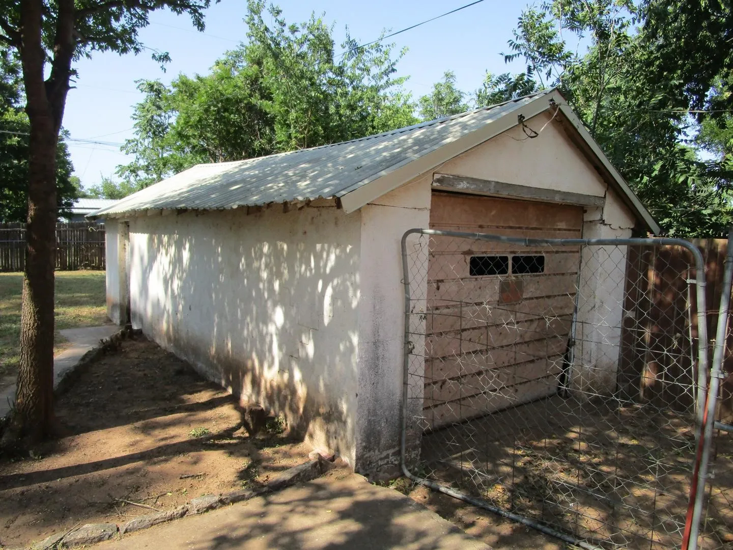 Single Family Residence For Sale in Baylor County , 515 W Mc Lain Street, Seymour, Texas 76380, 3 Bedroom, 1 Bathroom, 1 Garage spaces, 1,270 Sqft, built in 1931, mls#21408978, Real Estate Agent in Seymour, Homes For Sale in Baylor county, Homes For Sale in Seymour, Realtor in Seymour Texas, Real Estate Brokerage Independent Realty Texas, Luminita Cordes Realtor