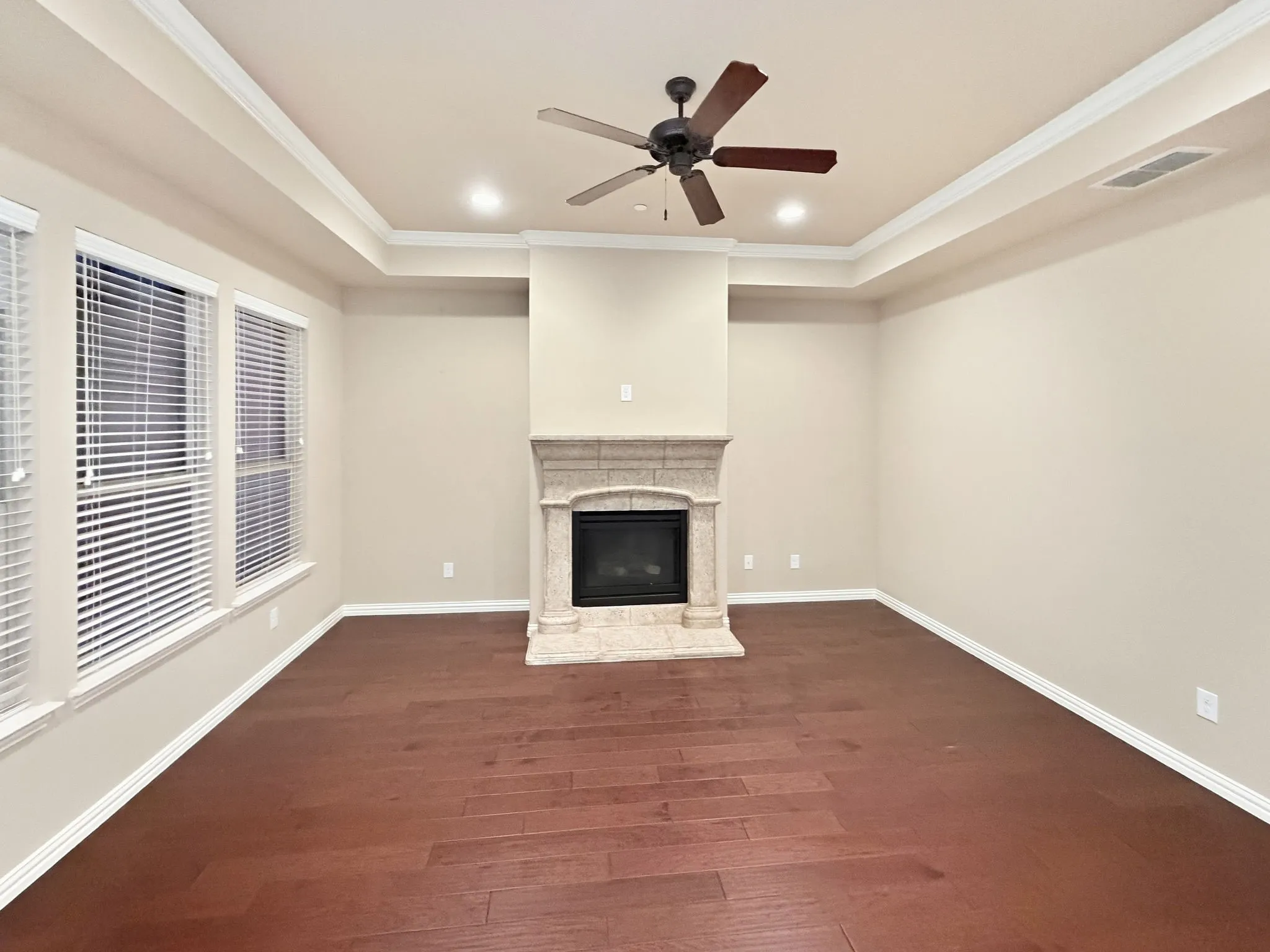Condominium For Sale in Tarrant County , 298 Tulip Way 55, Keller, Texas 76248, 2 Bedroom, 2 Bathroom, 2 Garage spaces, 1,801 Sqft, built in 2013, mls#21402972, Real Estate Agent in Keller, Homes For Sale in Tarrant county, Homes For Sale in Keller, Realtor in Keller Texas, Real Estate Brokerage Independent Realty Texas, Luminita Cordes Realtor