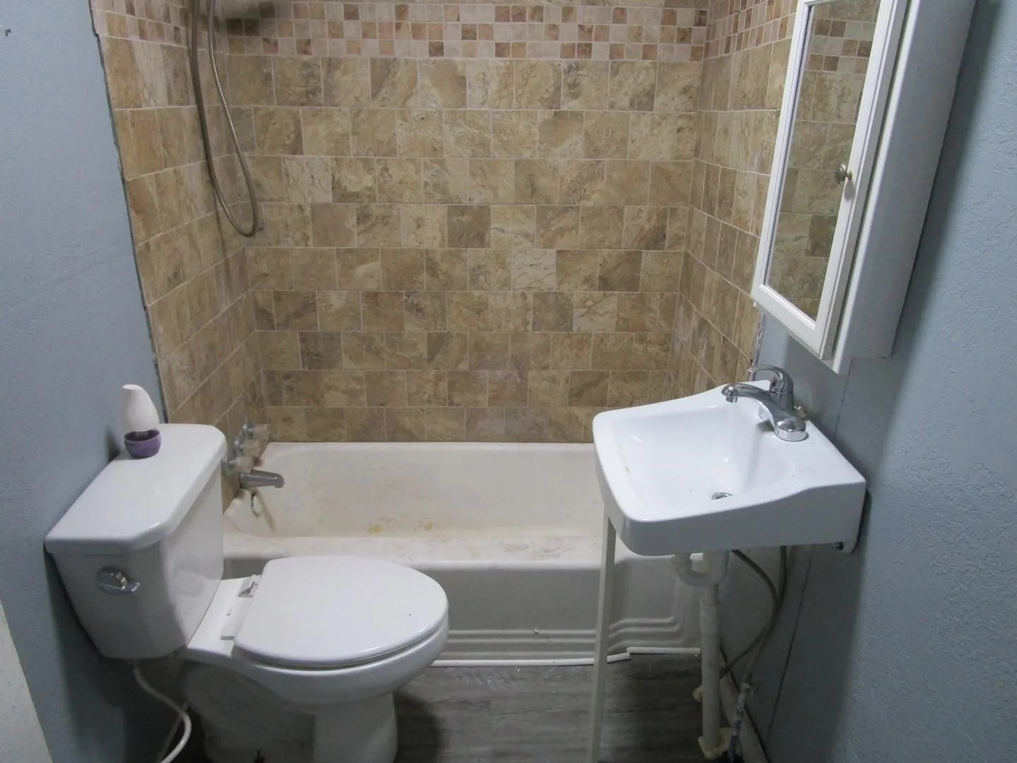 Single Family Residence For Sale in Bowie County , 126 NW Beck Street, De Kalb, Texas 75559, 2 Bedroom, 1 Bathroom, Garage spaces, 690 Sqft, built in 1940, mls#21408986, Real Estate Agent in De Kalb, Homes For Sale in Bowie county, Homes For Sale in De Kalb, Realtor in De Kalb Texas, Real Estate Brokerage Independent Realty Texas, Luminita Cordes Realtor
