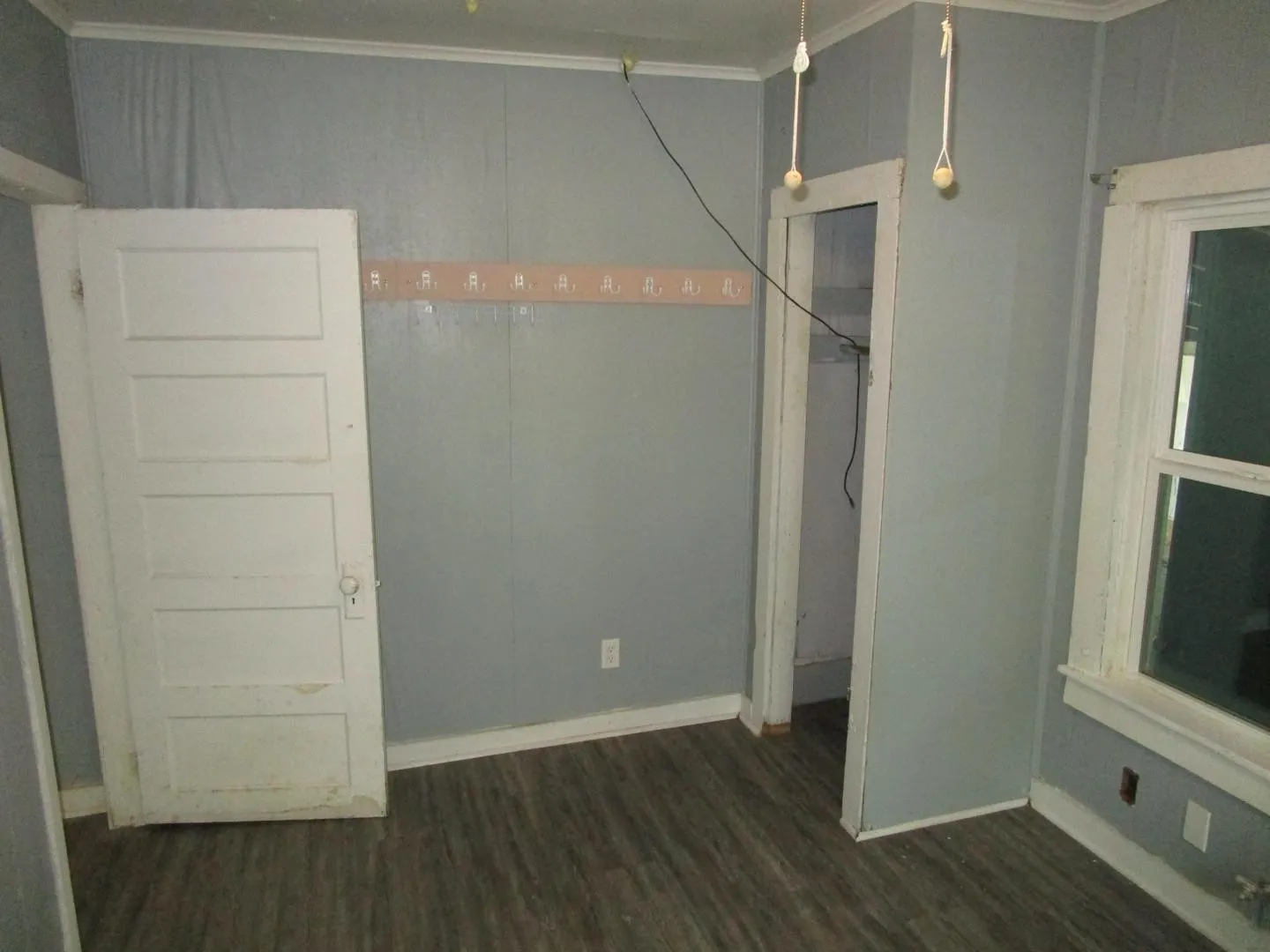 Single Family Residence For Sale in Bowie County , 126 NW Beck Street, De Kalb, Texas 75559, 2 Bedroom, 1 Bathroom, Garage spaces, 690 Sqft, built in 1940, mls#21408986, Real Estate Agent in De Kalb, Homes For Sale in Bowie county, Homes For Sale in De Kalb, Realtor in De Kalb Texas, Real Estate Brokerage Independent Realty Texas, Luminita Cordes Realtor