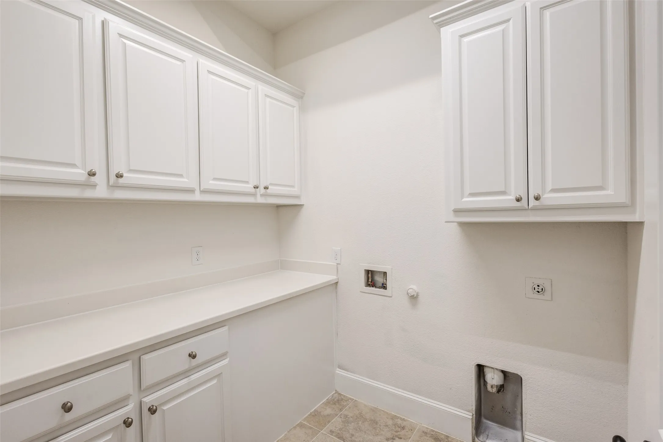 Single Family Residence For Rent in Collin County , 901 Clear Water Drive N, Allen, Texas 75013, 5 Bedroom, 4 Bathroom, 3 Garage spaces, 3,932 Sqft, built in 2014, mls#21404337, Real Estate Agent in Allen, Homes For Rent in Collin county, Homes For Rent in Allen, Realtor in Allen Texas, Real Estate Brokerage Independent Realty Texas, Luminita Cordes Realtor