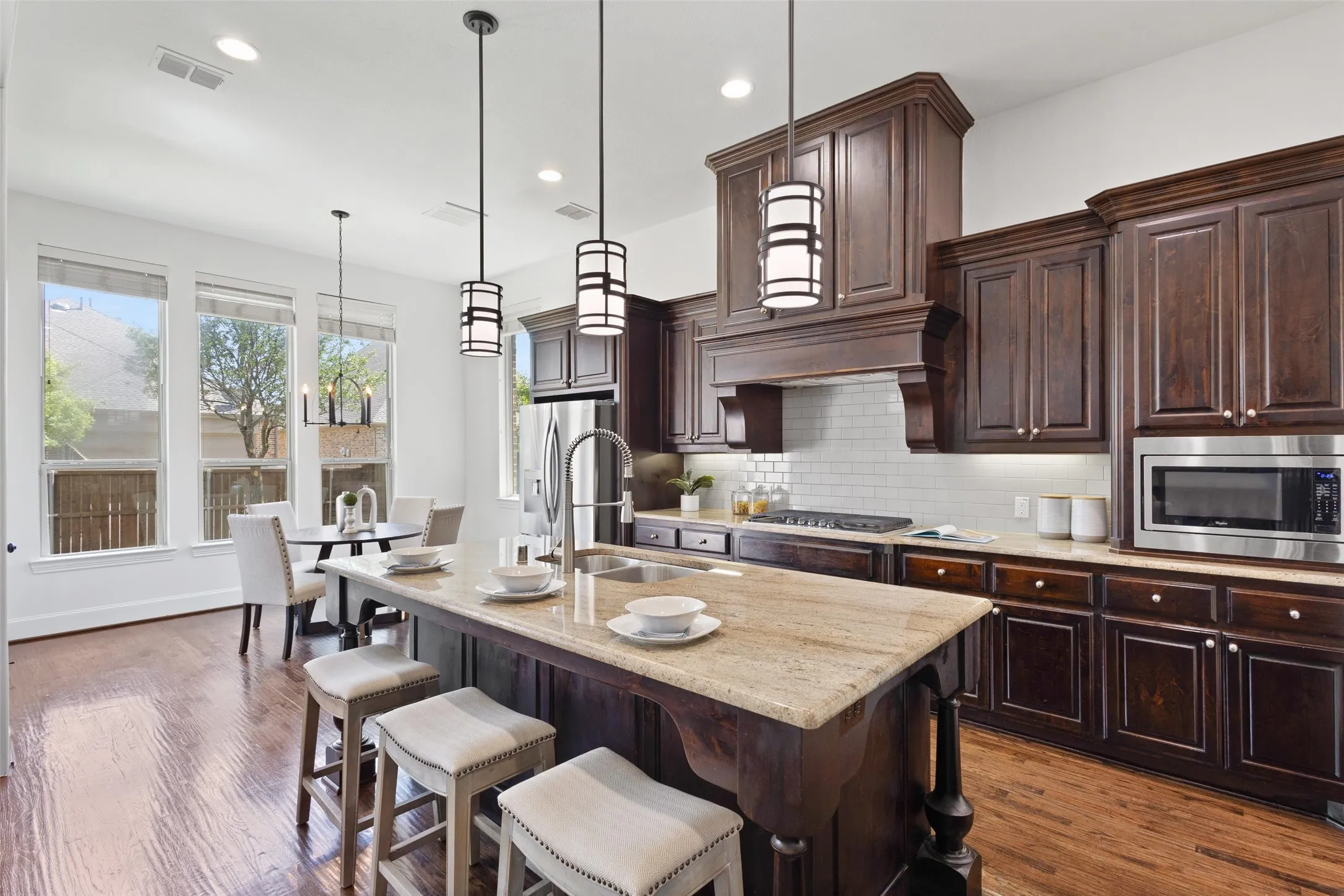 Single Family Residence For Rent in Collin County , 901 Clear Water Drive N, Allen, Texas 75013, 5 Bedroom, 4 Bathroom, 3 Garage spaces, 3,932 Sqft, built in 2014, mls#21404337, Real Estate Agent in Allen, Homes For Rent in Collin county, Homes For Rent in Allen, Realtor in Allen Texas, Real Estate Brokerage Independent Realty Texas, Luminita Cordes Realtor