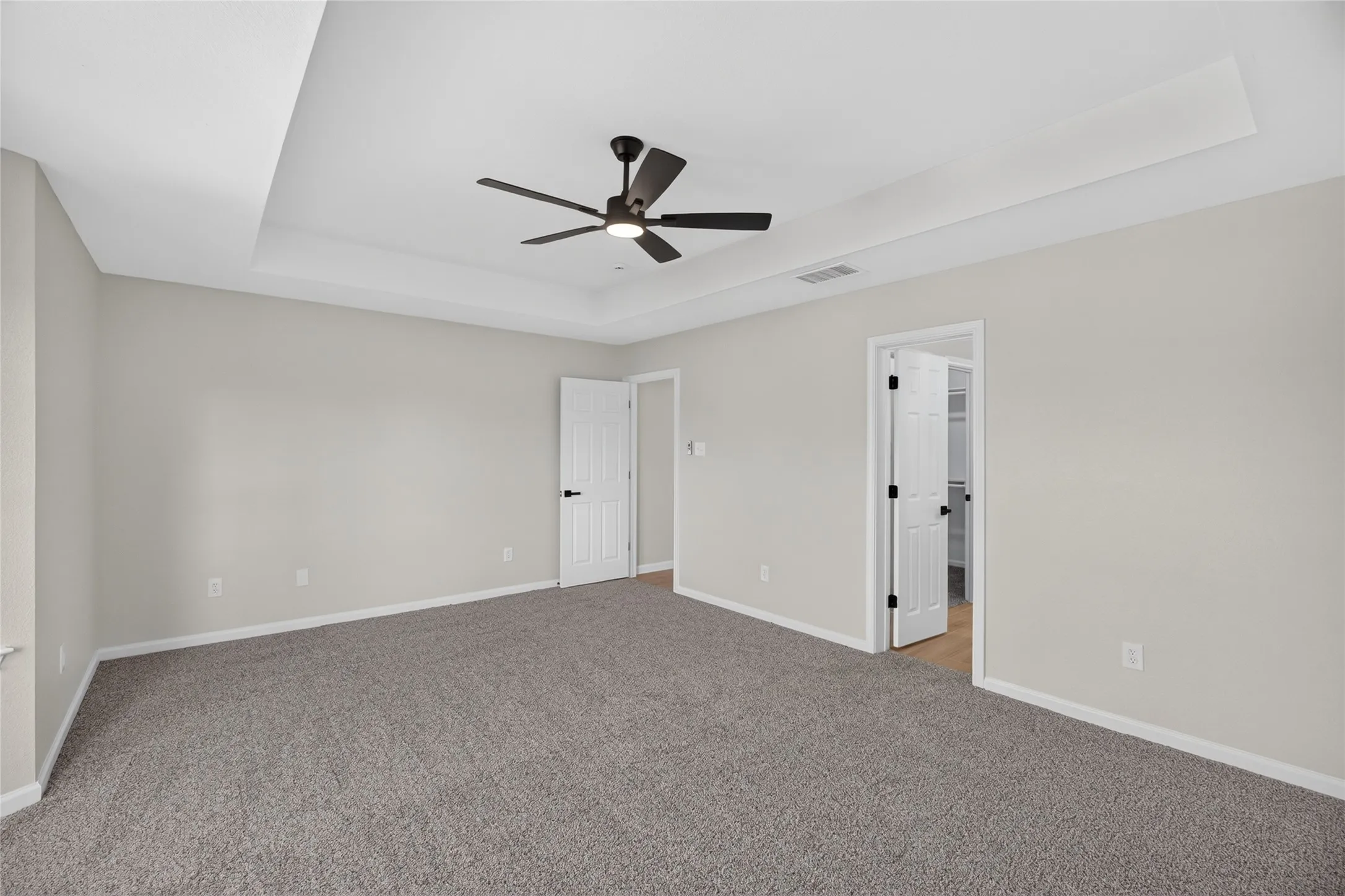 Single Family Residence For Sale in Dallas County , 2221 Bridle Path Drive, Lancaster, Texas 75146, 4 Bedroom, 2 Bathroom, 2 Garage spaces, 1,980 Sqft, built in 2001, mls#21408982, Real Estate Agent in Lancaster, Homes For Sale in Dallas county, Homes For Sale in Lancaster, Realtor in Lancaster Texas, Real Estate Brokerage Independent Realty Texas, Luminita Cordes Realtor