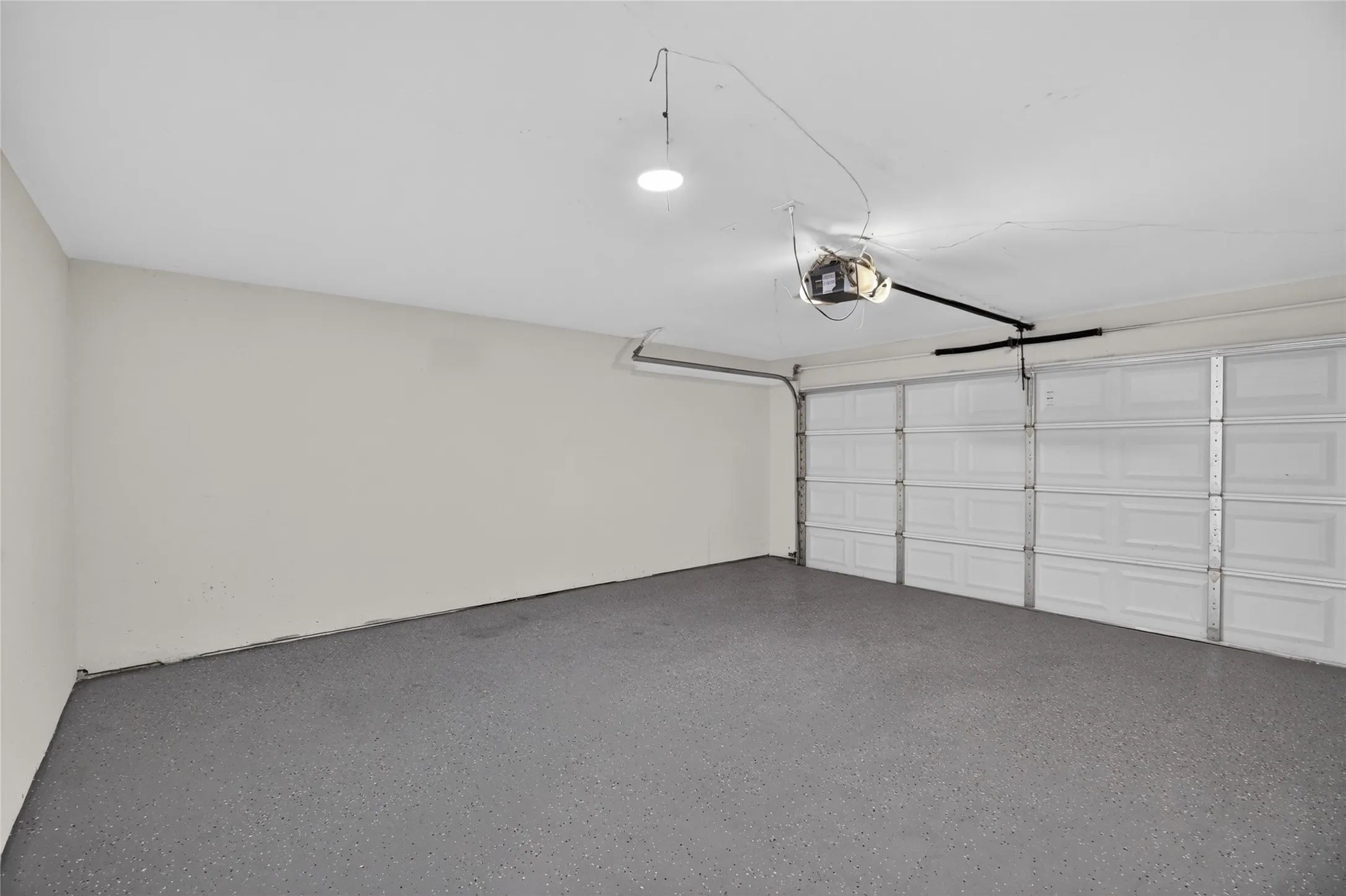 Single Family Residence For Sale in Dallas County , 2221 Bridle Path Drive, Lancaster, Texas 75146, 4 Bedroom, 2 Bathroom, 2 Garage spaces, 1,980 Sqft, built in 2001, mls#21408982, Real Estate Agent in Lancaster, Homes For Sale in Dallas county, Homes For Sale in Lancaster, Realtor in Lancaster Texas, Real Estate Brokerage Independent Realty Texas, Luminita Cordes Realtor