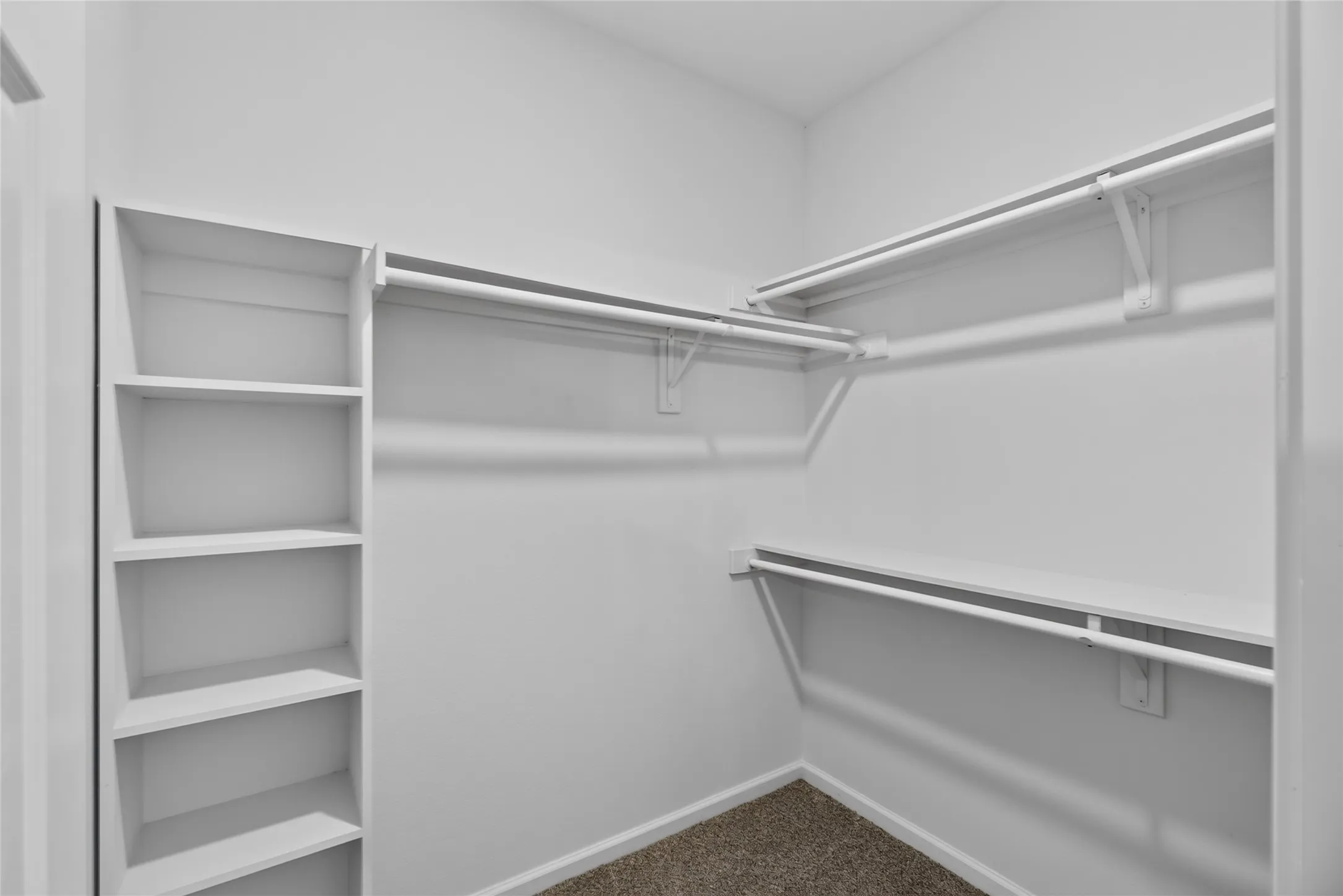 Single Family Residence For Sale in Dallas County , 2221 Bridle Path Drive, Lancaster, Texas 75146, 4 Bedroom, 2 Bathroom, 2 Garage spaces, 1,980 Sqft, built in 2001, mls#21408982, Real Estate Agent in Lancaster, Homes For Sale in Dallas county, Homes For Sale in Lancaster, Realtor in Lancaster Texas, Real Estate Brokerage Independent Realty Texas, Luminita Cordes Realtor