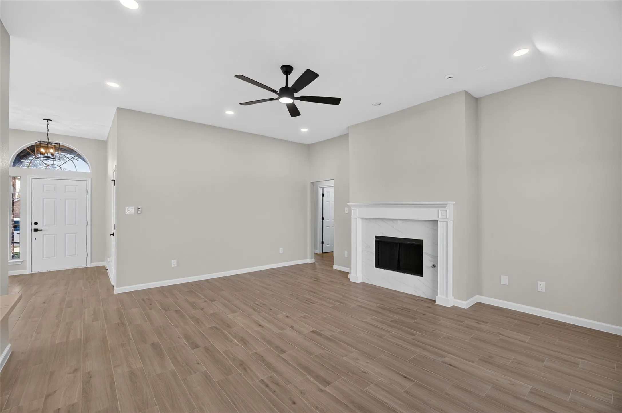 Single Family Residence For Sale in Dallas County , 2221 Bridle Path Drive, Lancaster, Texas 75146, 4 Bedroom, 2 Bathroom, 2 Garage spaces, 1,980 Sqft, built in 2001, mls#21408982, Real Estate Agent in Lancaster, Homes For Sale in Dallas county, Homes For Sale in Lancaster, Realtor in Lancaster Texas, Real Estate Brokerage Independent Realty Texas, Luminita Cordes Realtor