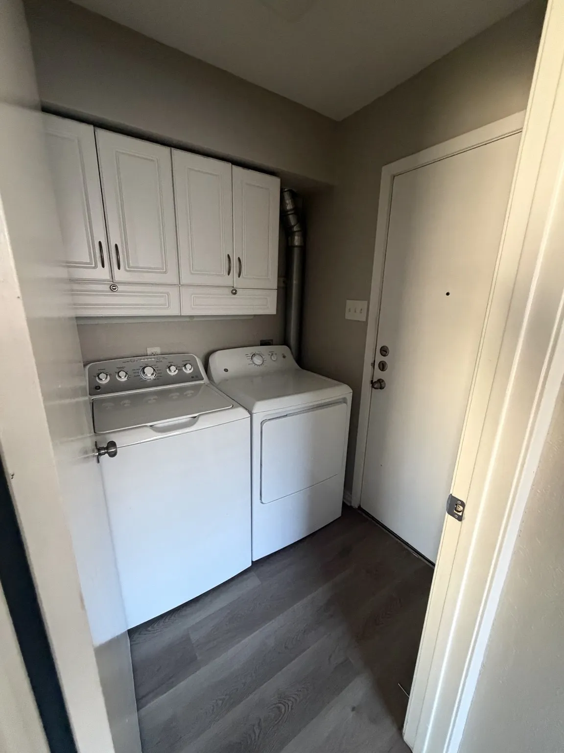 Single Family Residence For Sale in Dallas County , 1112 Princeton Drive, Richardson, Texas 75081, 4 Bedroom, 3 Bathroom, 2 Garage spaces, 1,793 Sqft, built in 1977, mls#21408980, Real Estate Agent in Richardson, Homes For Sale in Dallas county, Homes For Sale in Richardson, Realtor in Richardson Texas, Real Estate Brokerage Independent Realty Texas, Luminita Cordes Realtor