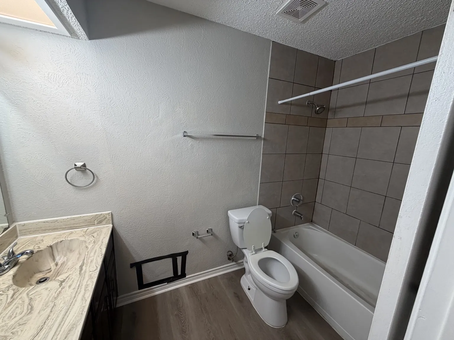 Single Family Residence For Sale in Dallas County , 1112 Princeton Drive, Richardson, Texas 75081, 4 Bedroom, 3 Bathroom, 2 Garage spaces, 1,793 Sqft, built in 1977, mls#21408980, Real Estate Agent in Richardson, Homes For Sale in Dallas county, Homes For Sale in Richardson, Realtor in Richardson Texas, Real Estate Brokerage Independent Realty Texas, Luminita Cordes Realtor