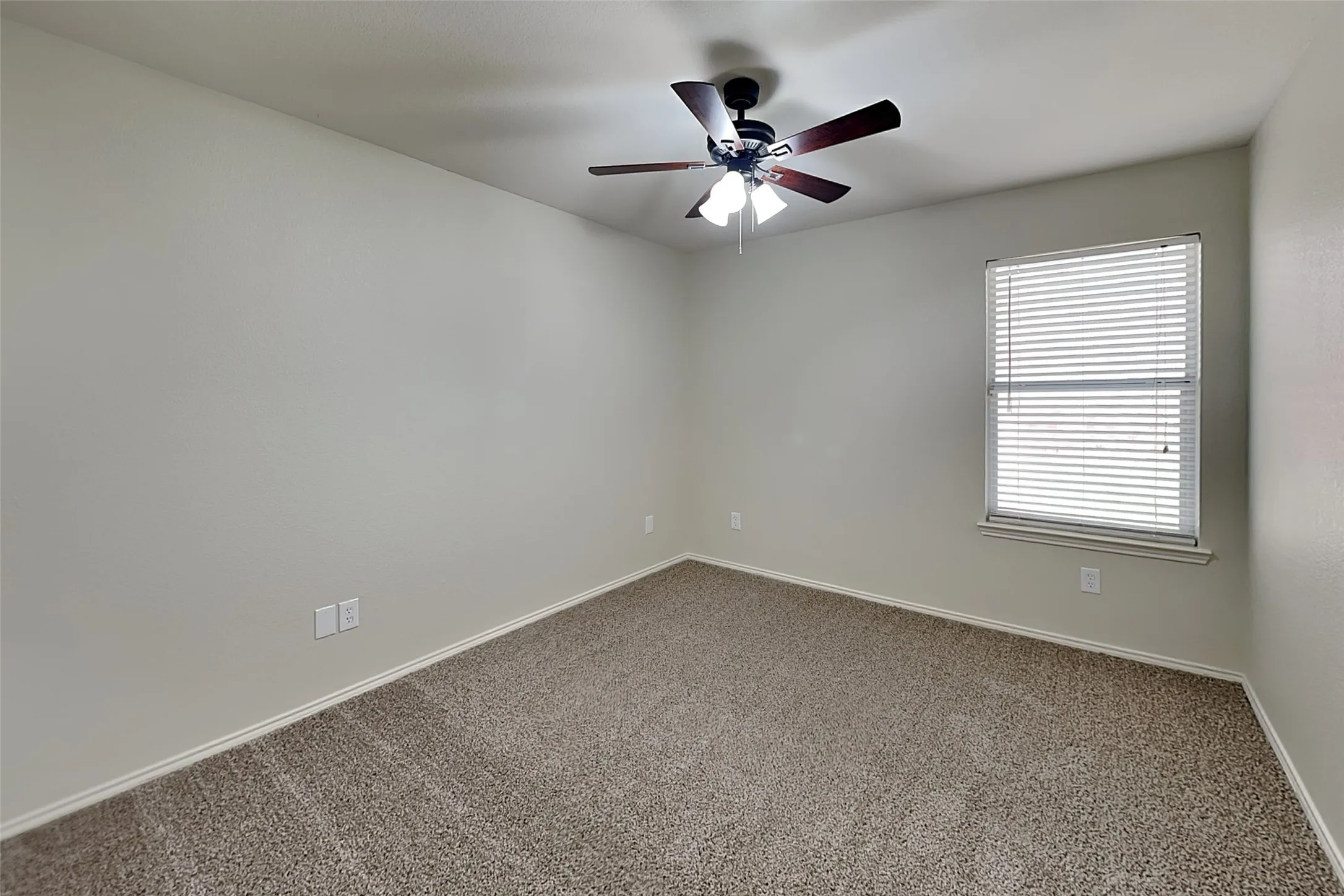 Single Family Residence For Rent in Tarrant County , 12301 Angel Food Lane, Fort Worth, Texas 76244, 4 Bedroom, 2 Bathroom, 2 Garage spaces, 1,960 Sqft, built in 2004, mls#21408994, Real Estate Agent in Fort Worth, Homes For Rent in Tarrant county, Homes For Rent in Fort Worth, Realtor in Fort Worth Texas, Real Estate Brokerage Independent Realty Texas, Luminita Cordes Realtor