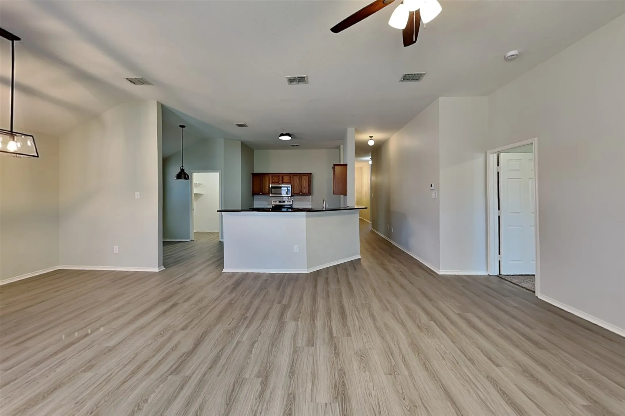 Single Family Residence For Rent in Tarrant County , 12301 Angel Food Lane, Fort Worth, Texas 76244, 4 Bedroom, 2 Bathroom, 2 Garage spaces, 1,960 Sqft, built in 2004, mls#21408994, Real Estate Agent in Fort Worth, Homes For Rent in Tarrant county, Homes For Rent in Fort Worth, Realtor in Fort Worth Texas, Real Estate Brokerage Independent Realty Texas, Luminita Cordes Realtor