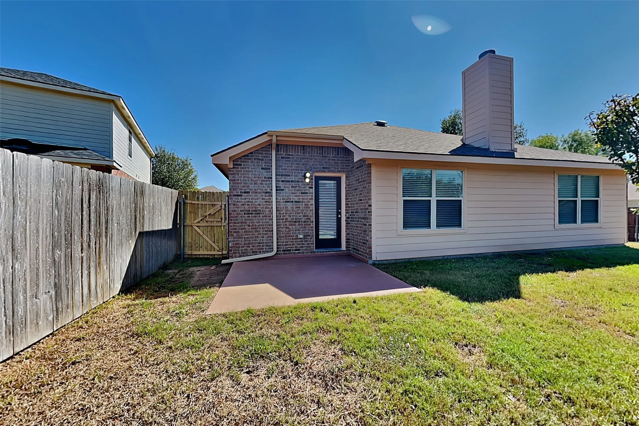 Single Family Residence For Rent in Tarrant County , 12301 Angel Food Lane, Fort Worth, Texas 76244, 4 Bedroom, 2 Bathroom, 2 Garage spaces, 1,960 Sqft, built in 2004, mls#21408994, Real Estate Agent in Fort Worth, Homes For Rent in Tarrant county, Homes For Rent in Fort Worth, Realtor in Fort Worth Texas, Real Estate Brokerage Independent Realty Texas, Luminita Cordes Realtor