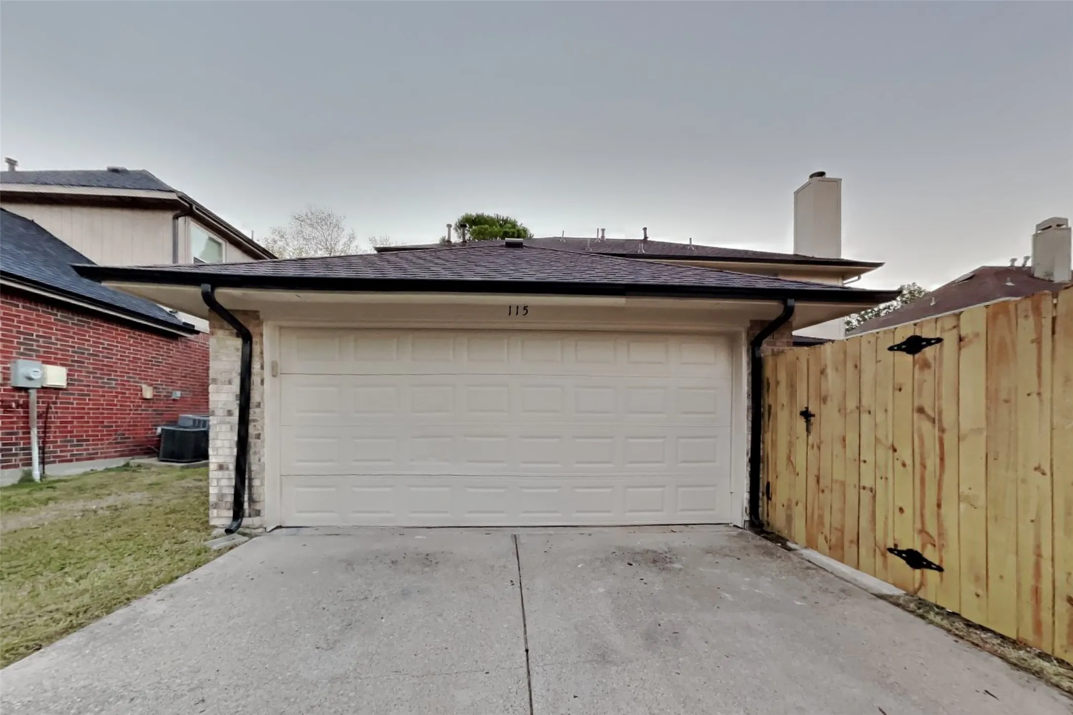 Single Family Residence For Rent in Collin County , 115 Pullman Place, Wylie, Texas 75098, 4 Bedroom, 3 Bathroom, 2 Garage spaces, 2,392 Sqft, built in 1995, mls#21408996, Real Estate Agent in Wylie, Homes For Rent in Collin county, Homes For Rent in Wylie, Realtor in Wylie Texas, Real Estate Brokerage Independent Realty Texas, Luminita Cordes Realtor