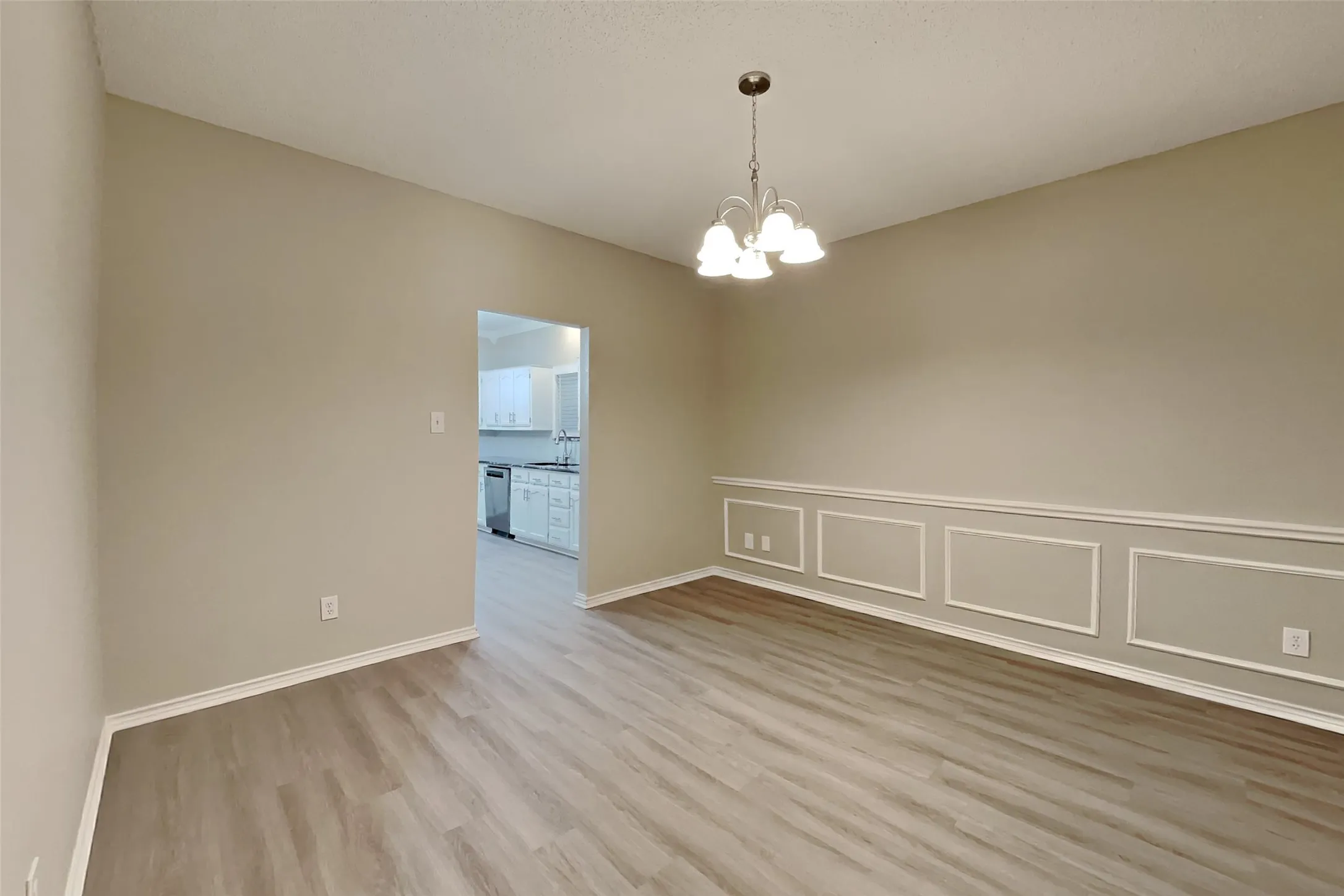 Single Family Residence For Rent in Collin County , 115 Pullman Place, Wylie, Texas 75098, 4 Bedroom, 3 Bathroom, 2 Garage spaces, 2,392 Sqft, built in 1995, mls#21408996, Real Estate Agent in Wylie, Homes For Rent in Collin county, Homes For Rent in Wylie, Realtor in Wylie Texas, Real Estate Brokerage Independent Realty Texas, Luminita Cordes Realtor