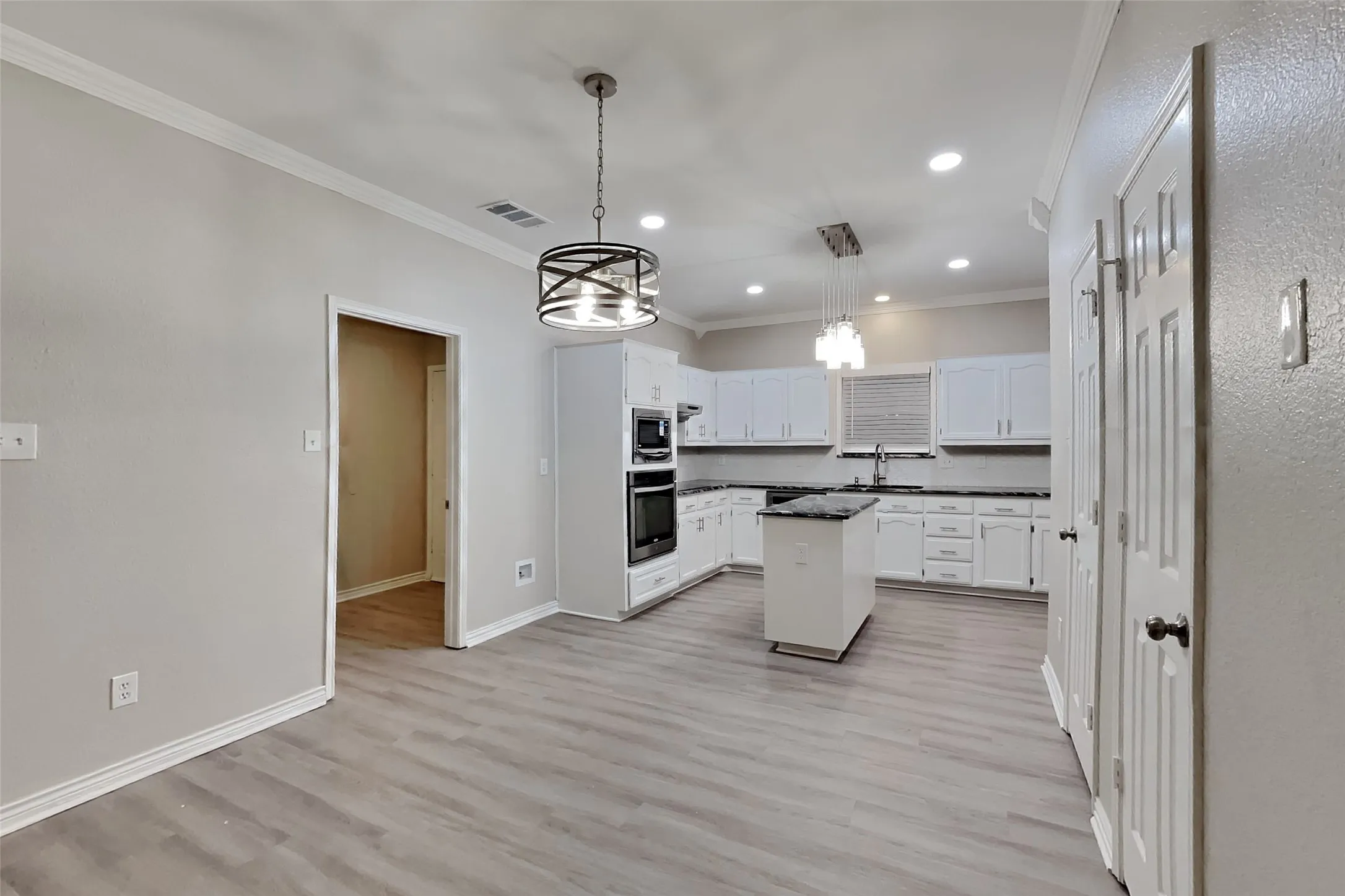Single Family Residence For Rent in Collin County , 115 Pullman Place, Wylie, Texas 75098, 4 Bedroom, 3 Bathroom, 2 Garage spaces, 2,392 Sqft, built in 1995, mls#21408996, Real Estate Agent in Wylie, Homes For Rent in Collin county, Homes For Rent in Wylie, Realtor in Wylie Texas, Real Estate Brokerage Independent Realty Texas, Luminita Cordes Realtor
