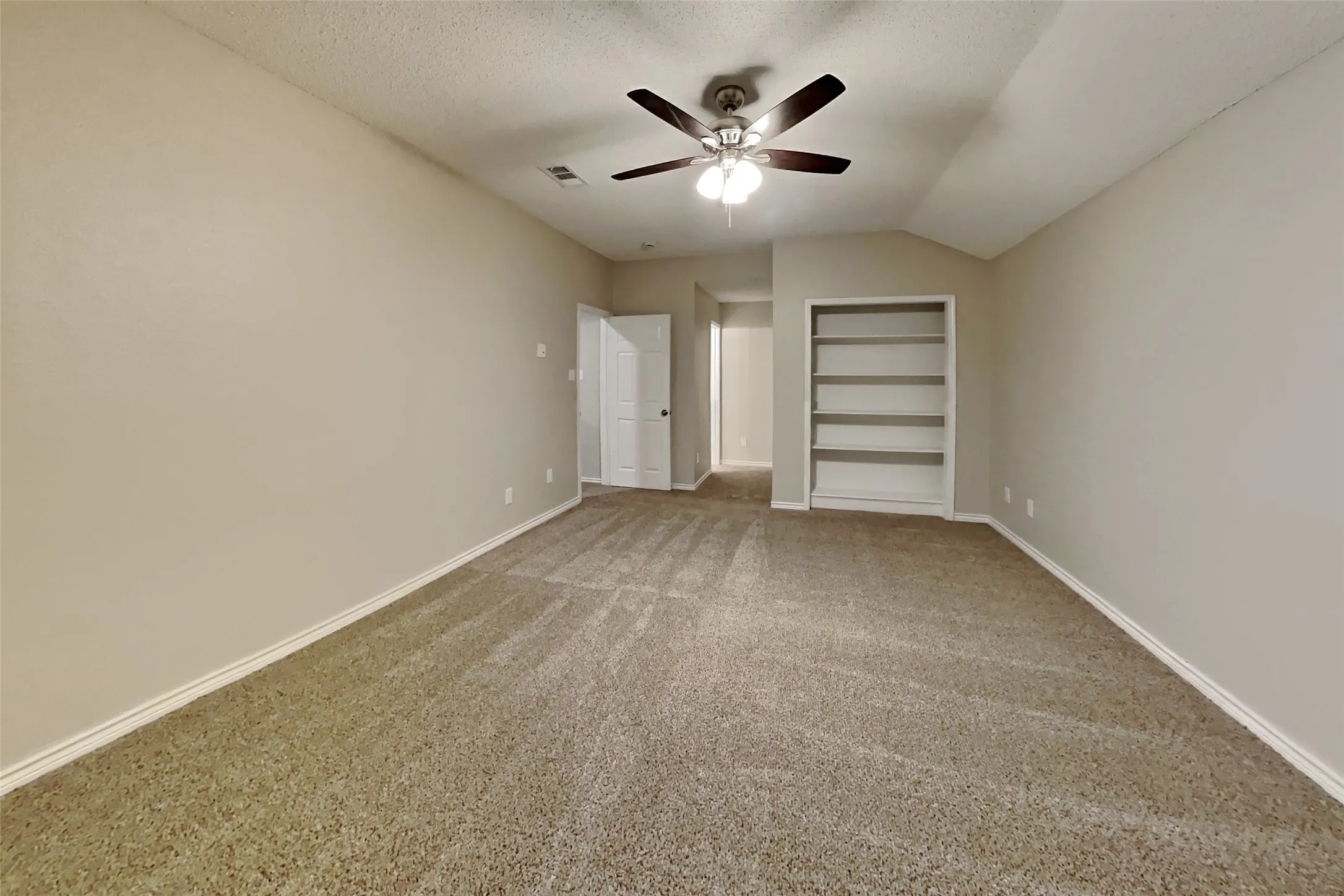 Single Family Residence For Rent in Collin County , 115 Pullman Place, Wylie, Texas 75098, 4 Bedroom, 3 Bathroom, 2 Garage spaces, 2,392 Sqft, built in 1995, mls#21408996, Real Estate Agent in Wylie, Homes For Rent in Collin county, Homes For Rent in Wylie, Realtor in Wylie Texas, Real Estate Brokerage Independent Realty Texas, Luminita Cordes Realtor