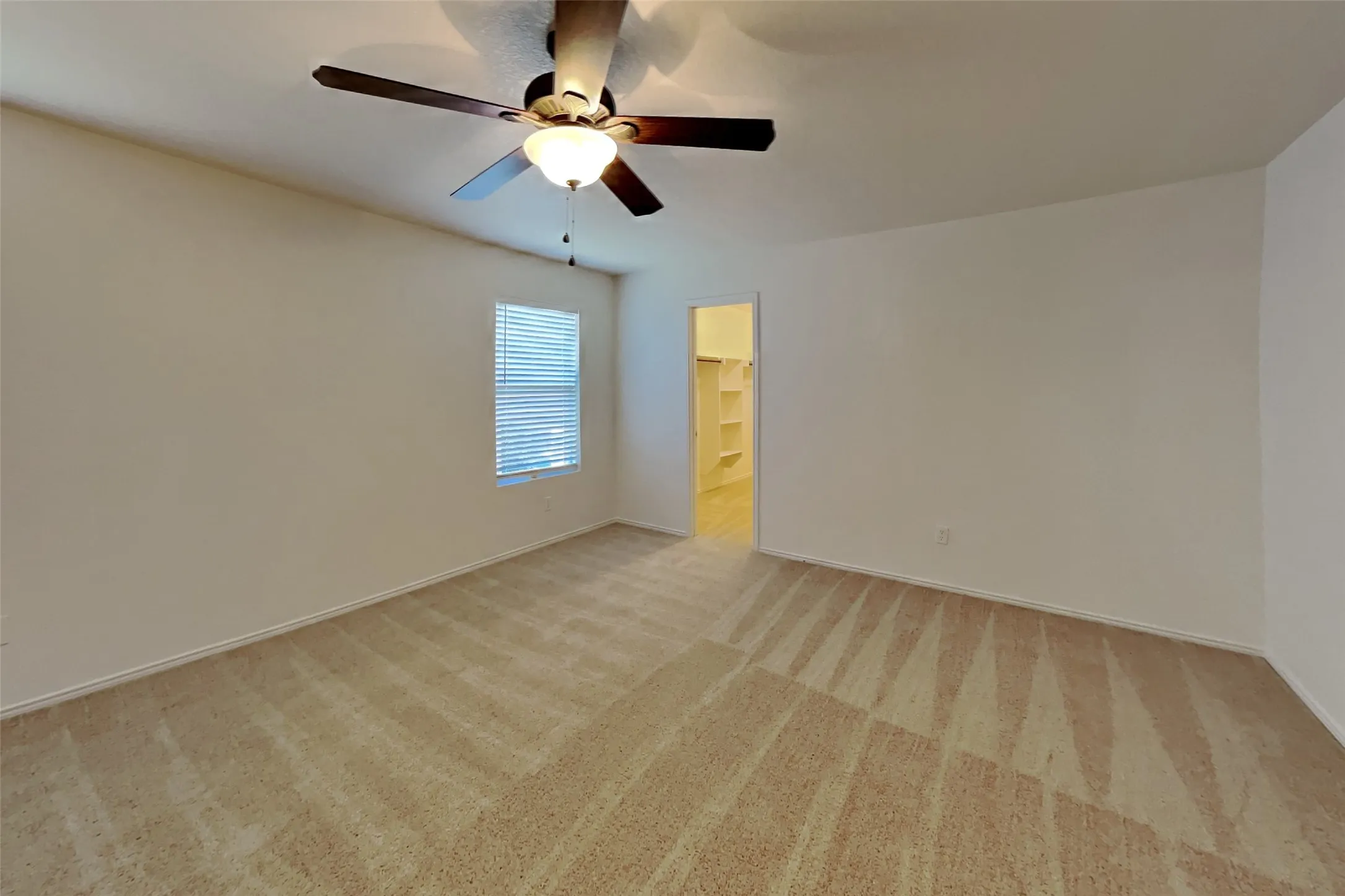 Single Family Residence For Rent in Tarrant County , 6712 Meadow Way Lane, Fort Worth, Texas 76179, 4 Bedroom, 2 Bathroom, 2 Garage spaces, 1,550 Sqft, built in 2005, mls#21408997, Real Estate Agent in Fort Worth, Homes For Rent in Tarrant county, Homes For Rent in Fort Worth, Realtor in Fort Worth Texas, Real Estate Brokerage Independent Realty Texas, Luminita Cordes Realtor