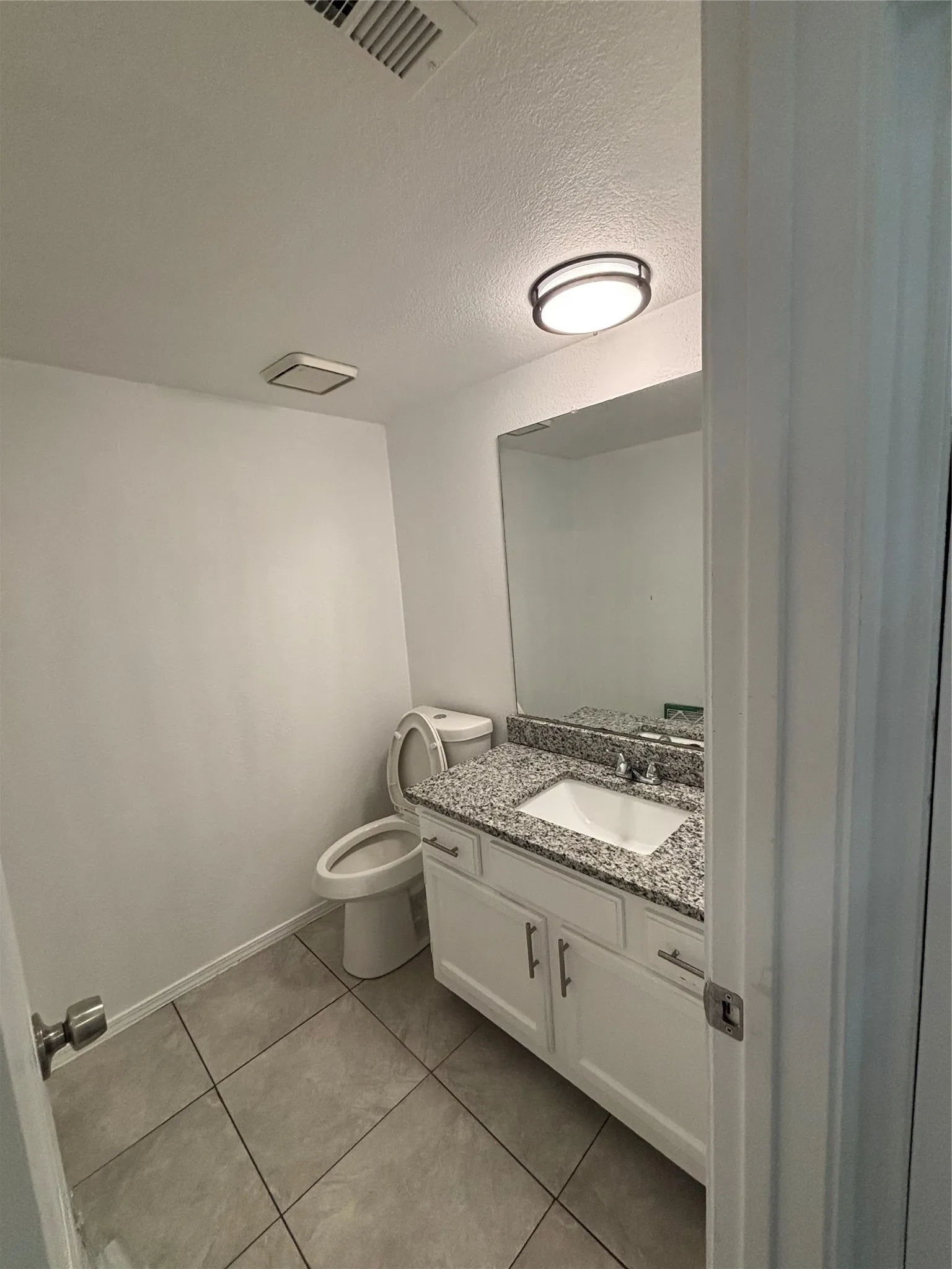 Townhouse For Rent in Tarrant County , 801 Bluebonnet Drive A, Keller, Texas 76248, 2 Bedroom, 2 Bathroom, Garage spaces, 982 Sqft, built in 1984, mls#21408999, Real Estate Agent in Keller, Homes For Rent in Tarrant county, Homes For Rent in Keller, Realtor in Keller Texas, Real Estate Brokerage Independent Realty Texas, Luminita Cordes Realtor