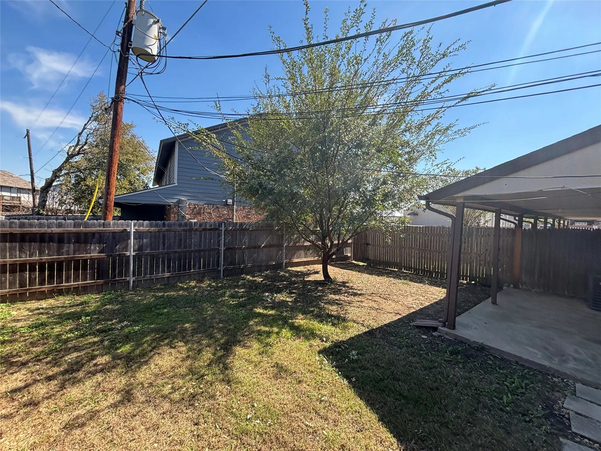 Townhouse For Rent in Tarrant County , 801 Bluebonnet Drive A, Keller, Texas 76248, 2 Bedroom, 2 Bathroom, Garage spaces, 982 Sqft, built in 1984, mls#21408999, Real Estate Agent in Keller, Homes For Rent in Tarrant county, Homes For Rent in Keller, Realtor in Keller Texas, Real Estate Brokerage Independent Realty Texas, Luminita Cordes Realtor