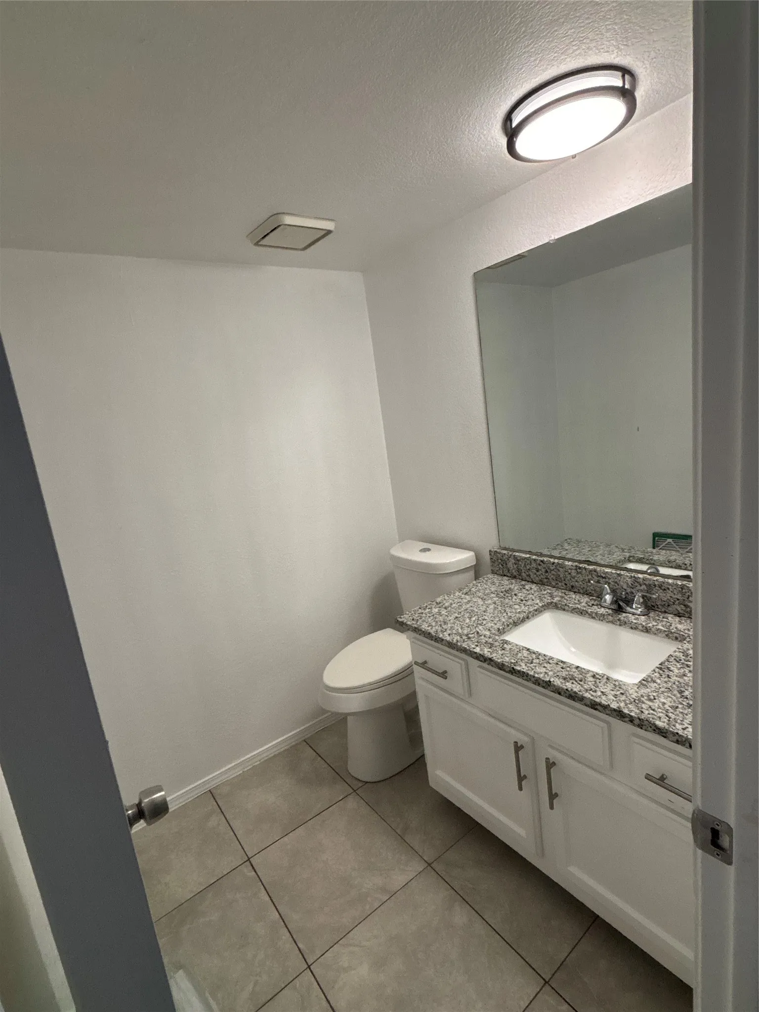 Townhouse For Rent in Tarrant County , 801 Bluebonnet Drive A, Keller, Texas 76248, 2 Bedroom, 2 Bathroom, Garage spaces, 982 Sqft, built in 1984, mls#21408999, Real Estate Agent in Keller, Homes For Rent in Tarrant county, Homes For Rent in Keller, Realtor in Keller Texas, Real Estate Brokerage Independent Realty Texas, Luminita Cordes Realtor