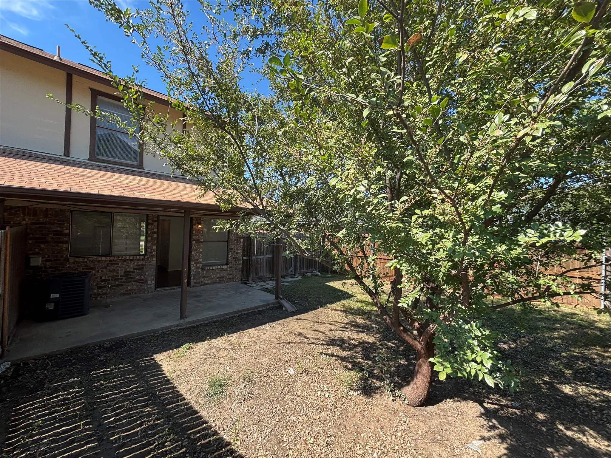 Townhouse For Rent in Tarrant County , 801 Bluebonnet Drive A, Keller, Texas 76248, 2 Bedroom, 2 Bathroom, Garage spaces, 982 Sqft, built in 1984, mls#21408999, Real Estate Agent in Keller, Homes For Rent in Tarrant county, Homes For Rent in Keller, Realtor in Keller Texas, Real Estate Brokerage Independent Realty Texas, Luminita Cordes Realtor