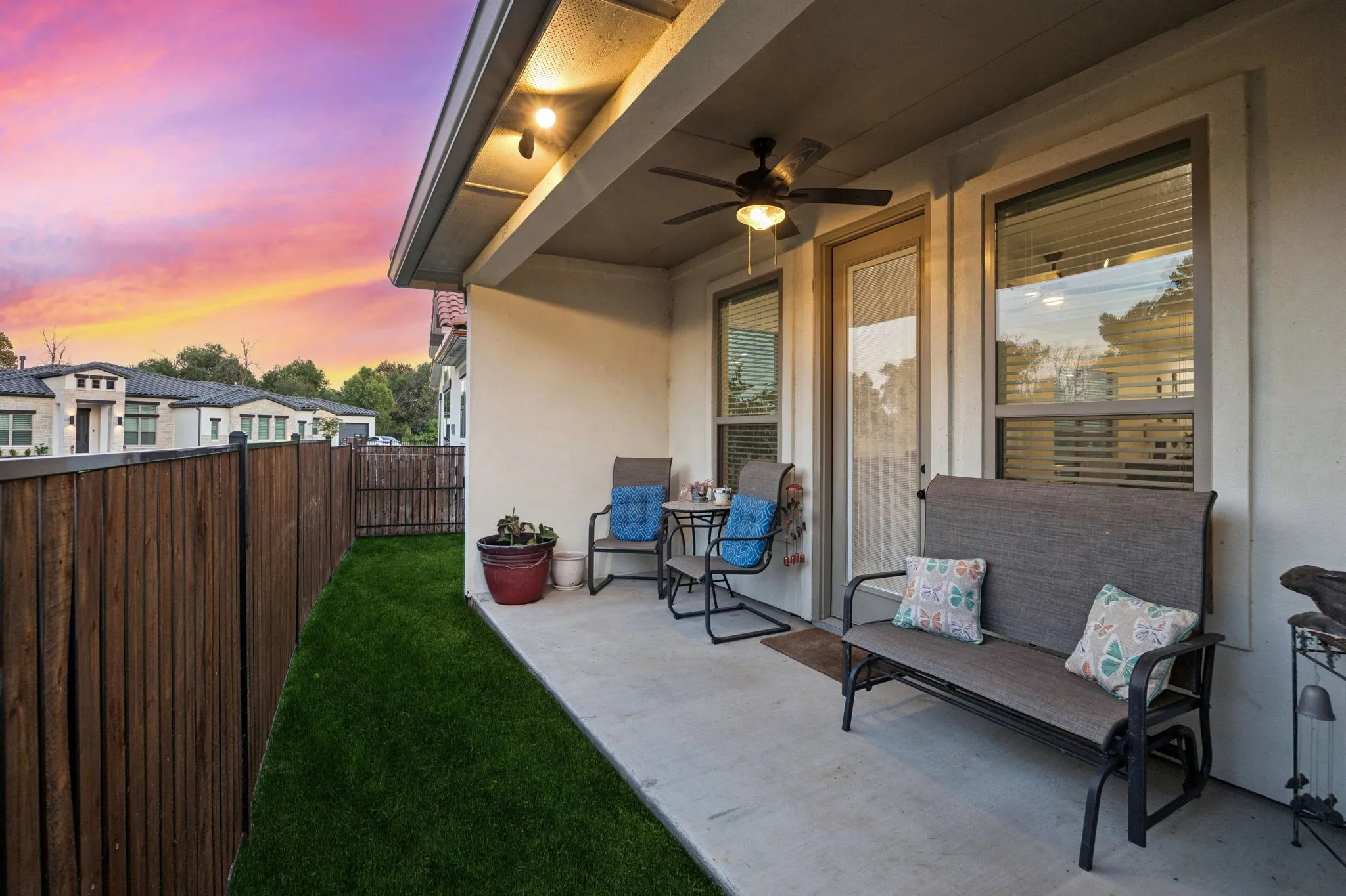 Single Family Residence For Sale in Tarrant County , 9036 Lakeside Drive, Fort Worth, Texas 76179, 4 Bedroom, 3 Bathroom, 2 Garage spaces, 2,279 Sqft, built in 2022, mls#21408971, Real Estate Agent in Fort Worth, Homes For Sale in Tarrant county, Homes For Sale in Fort Worth, Realtor in Fort Worth Texas, Real Estate Brokerage Independent Realty Texas, Luminita Cordes Realtor