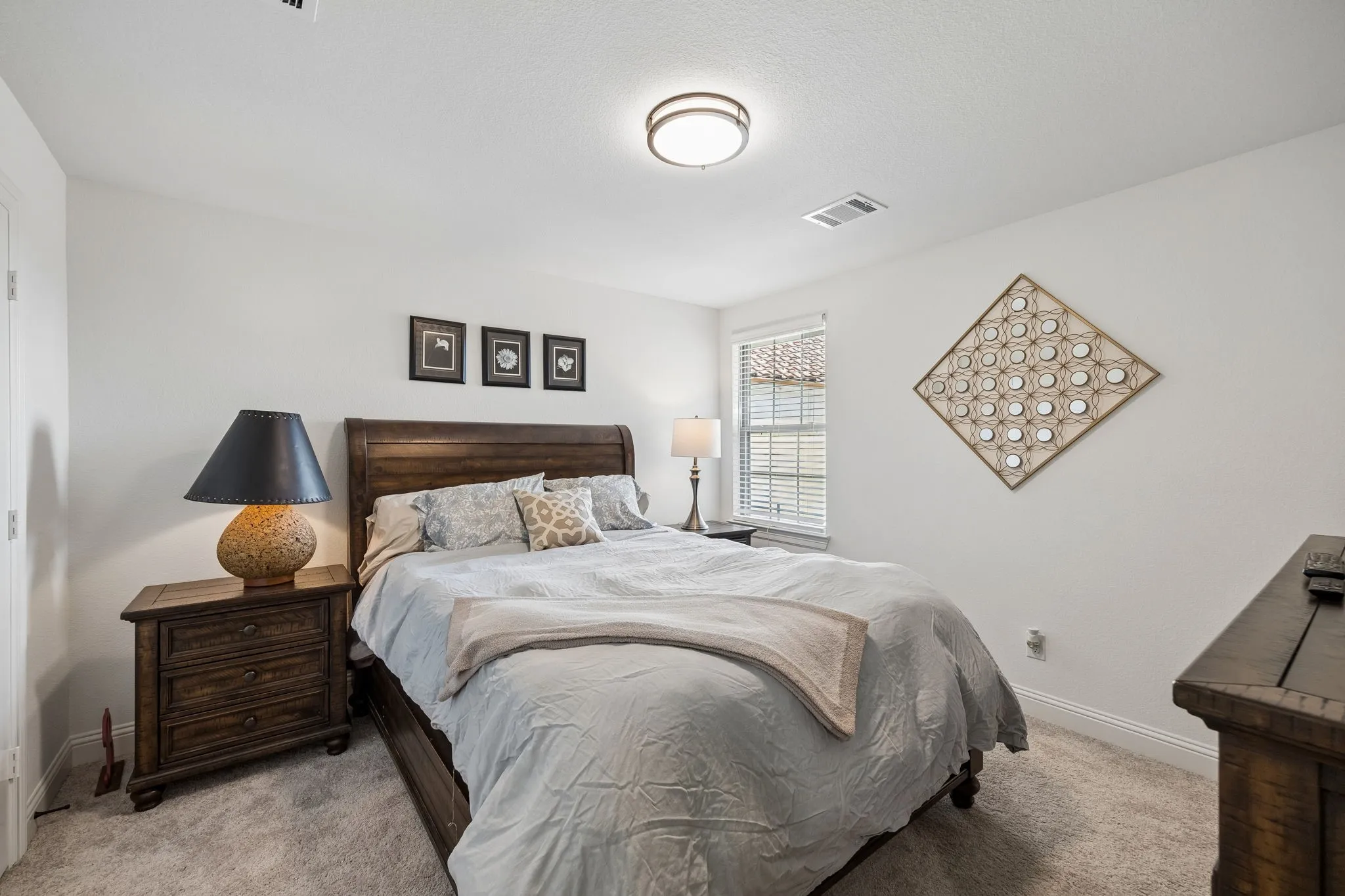 Single Family Residence For Sale in Tarrant County , 9036 Lakeside Drive, Fort Worth, Texas 76179, 4 Bedroom, 3 Bathroom, 2 Garage spaces, 2,279 Sqft, built in 2022, mls#21408971, Real Estate Agent in Fort Worth, Homes For Sale in Tarrant county, Homes For Sale in Fort Worth, Realtor in Fort Worth Texas, Real Estate Brokerage Independent Realty Texas, Luminita Cordes Realtor