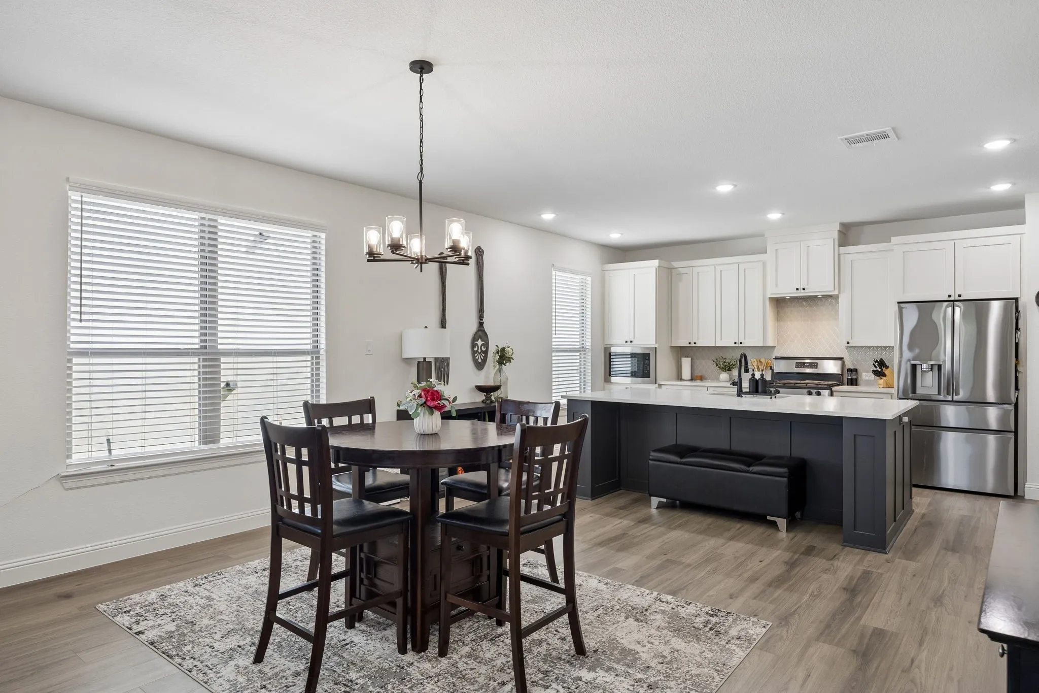 Single Family Residence For Sale in Tarrant County , 9036 Lakeside Drive, Fort Worth, Texas 76179, 4 Bedroom, 3 Bathroom, 2 Garage spaces, 2,279 Sqft, built in 2022, mls#21408971, Real Estate Agent in Fort Worth, Homes For Sale in Tarrant county, Homes For Sale in Fort Worth, Realtor in Fort Worth Texas, Real Estate Brokerage Independent Realty Texas, Luminita Cordes Realtor