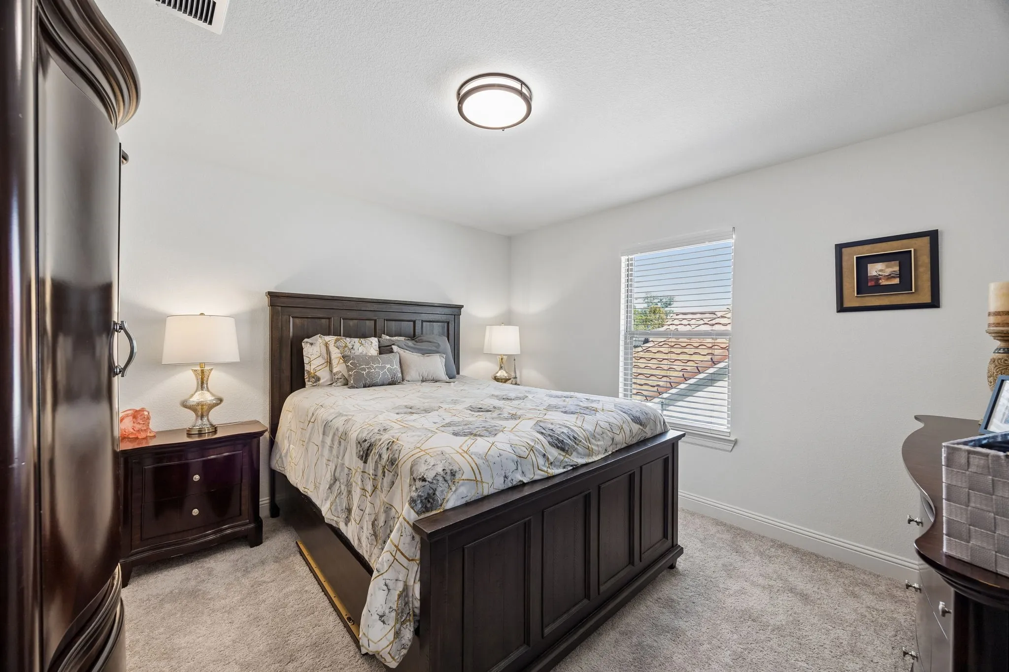 Single Family Residence For Sale in Tarrant County , 9036 Lakeside Drive, Fort Worth, Texas 76179, 4 Bedroom, 3 Bathroom, 2 Garage spaces, 2,279 Sqft, built in 2022, mls#21408971, Real Estate Agent in Fort Worth, Homes For Sale in Tarrant county, Homes For Sale in Fort Worth, Realtor in Fort Worth Texas, Real Estate Brokerage Independent Realty Texas, Luminita Cordes Realtor