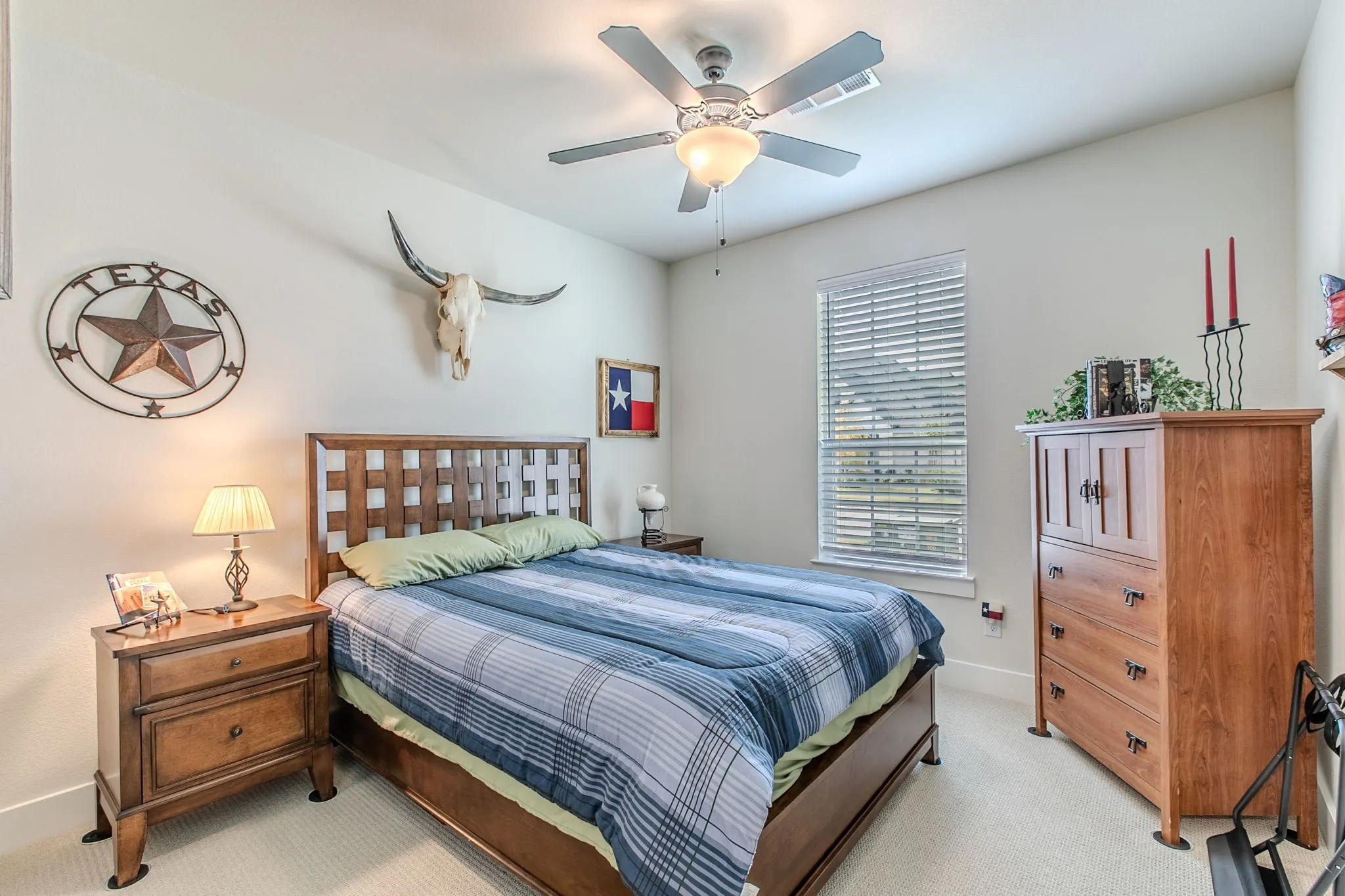 Single Family Residence For Sale in Ellis County , 4437 Timberdrift Street, Midlothian, Texas 76065, 3 Bedroom, 3 Bathroom, 2 Garage spaces, 2,992 Sqft, built in 2024, mls#21408929, Real Estate Agent in Midlothian, Homes For Sale in Ellis county, Homes For Sale in Midlothian, Realtor in Midlothian Texas, Real Estate Brokerage Independent Realty Texas, Luminita Cordes Realtor