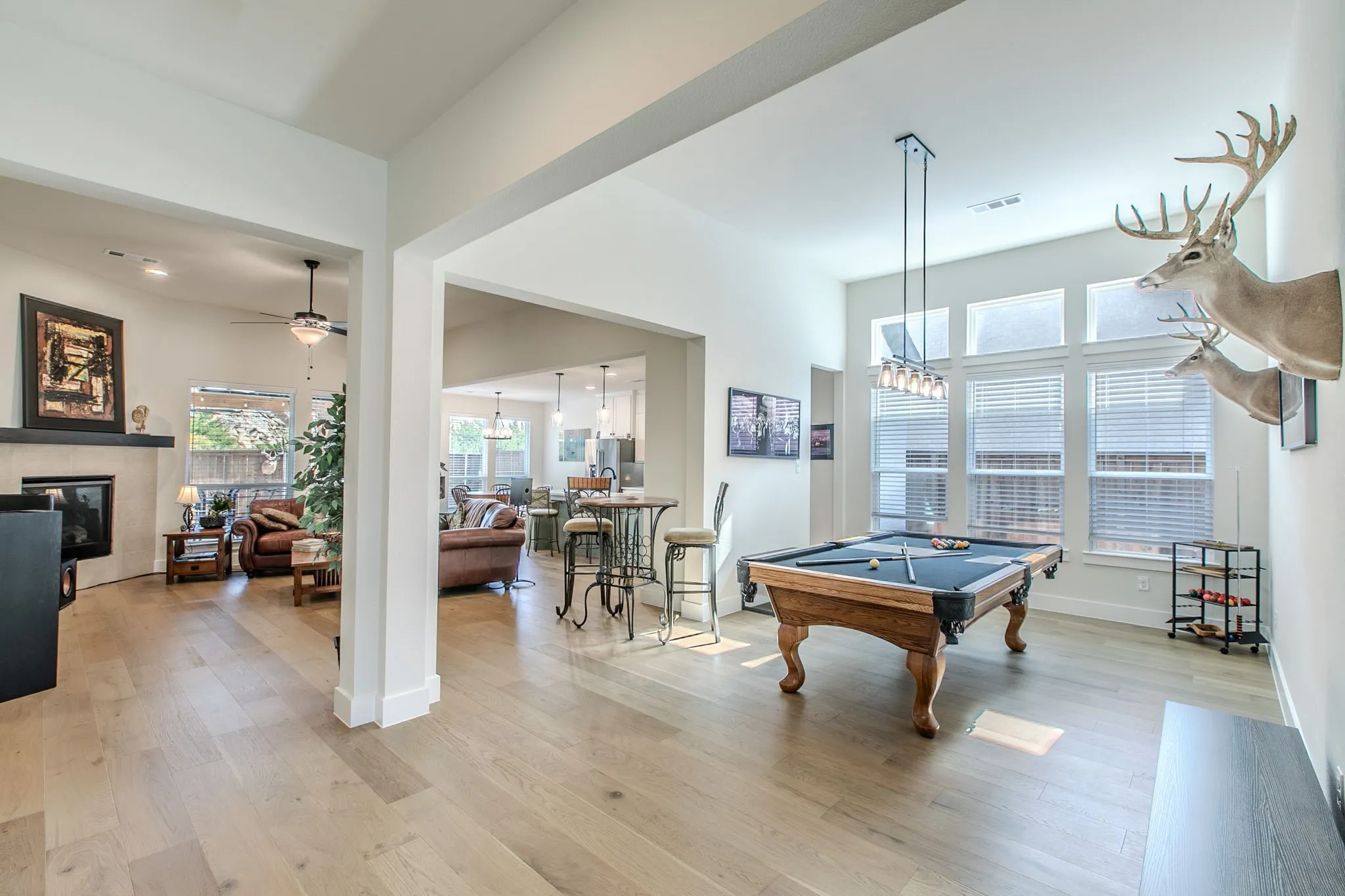 Single Family Residence For Sale in Ellis County , 4437 Timberdrift Street, Midlothian, Texas 76065, 3 Bedroom, 3 Bathroom, 2 Garage spaces, 2,992 Sqft, built in 2024, mls#21408929, Real Estate Agent in Midlothian, Homes For Sale in Ellis county, Homes For Sale in Midlothian, Realtor in Midlothian Texas, Real Estate Brokerage Independent Realty Texas, Luminita Cordes Realtor