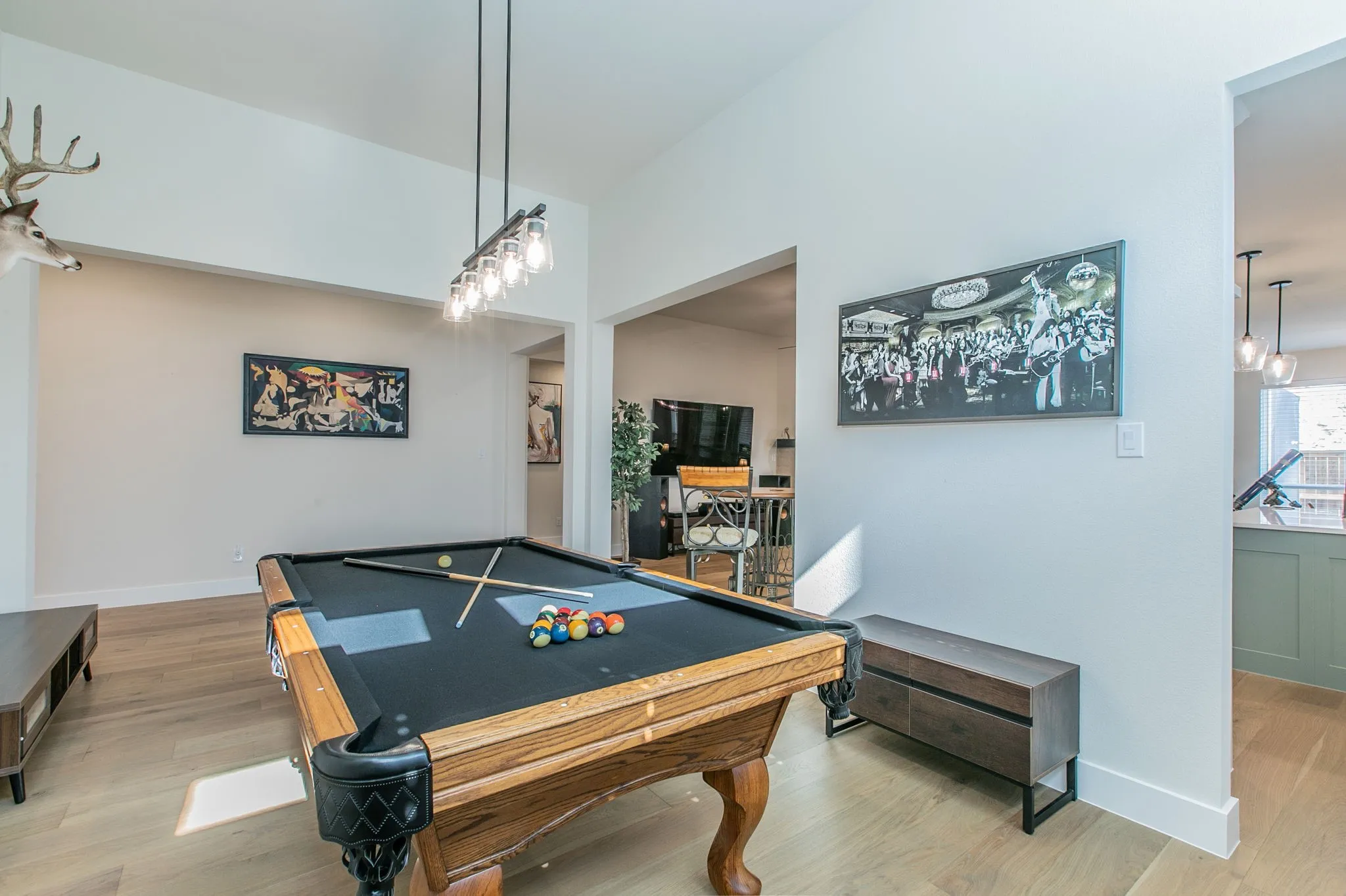 Single Family Residence For Sale in Ellis County , 4437 Timberdrift Street, Midlothian, Texas 76065, 3 Bedroom, 3 Bathroom, 2 Garage spaces, 2,992 Sqft, built in 2024, mls#21408929, Real Estate Agent in Midlothian, Homes For Sale in Ellis county, Homes For Sale in Midlothian, Realtor in Midlothian Texas, Real Estate Brokerage Independent Realty Texas, Luminita Cordes Realtor