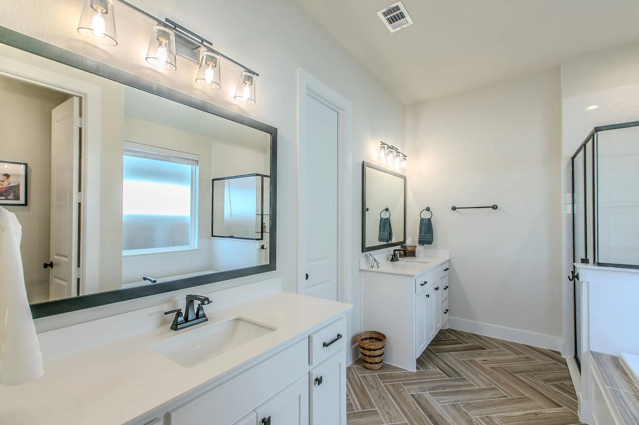 Single Family Residence For Sale in Ellis County , 4437 Timberdrift Street, Midlothian, Texas 76065, 3 Bedroom, 3 Bathroom, 2 Garage spaces, 2,992 Sqft, built in 2024, mls#21408929, Real Estate Agent in Midlothian, Homes For Sale in Ellis county, Homes For Sale in Midlothian, Realtor in Midlothian Texas, Real Estate Brokerage Independent Realty Texas, Luminita Cordes Realtor