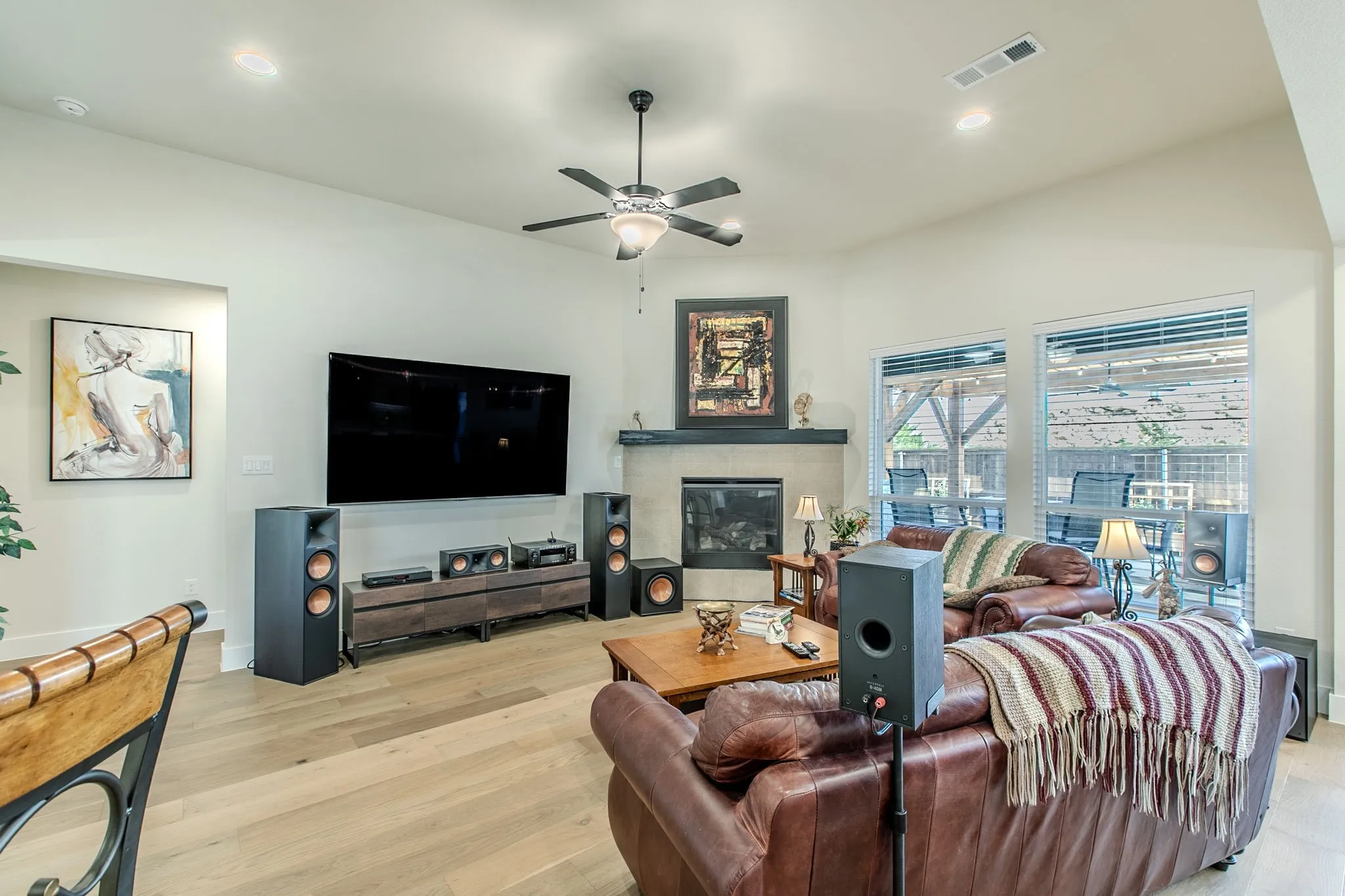 Single Family Residence For Sale in Ellis County , 4437 Timberdrift Street, Midlothian, Texas 76065, 3 Bedroom, 3 Bathroom, 2 Garage spaces, 2,992 Sqft, built in 2024, mls#21408929, Real Estate Agent in Midlothian, Homes For Sale in Ellis county, Homes For Sale in Midlothian, Realtor in Midlothian Texas, Real Estate Brokerage Independent Realty Texas, Luminita Cordes Realtor