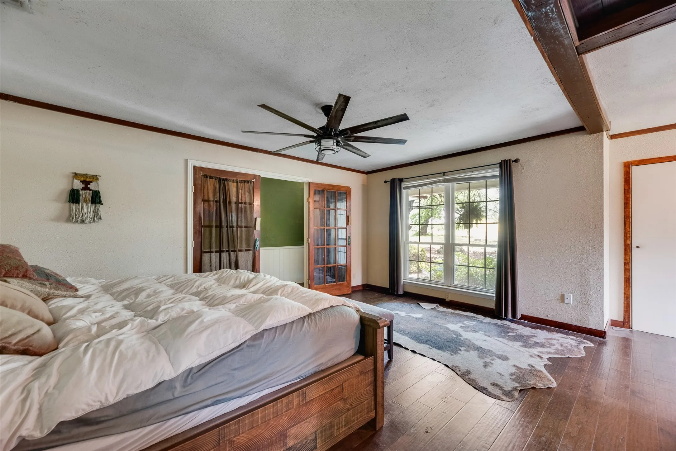 Single Family Residence For Sale in Denton County , 1809 N Trinity Road, Denton, Texas 76208, 2 Bedroom, 2 Bathroom, 12 Garage spaces, 2,005 Sqft, built in 1978, mls#21409013, Real Estate Agent in Denton, Homes For Sale in Denton county, Homes For Sale in Denton, Realtor in Denton Texas, Real Estate Brokerage Independent Realty Texas, Luminita Cordes Realtor